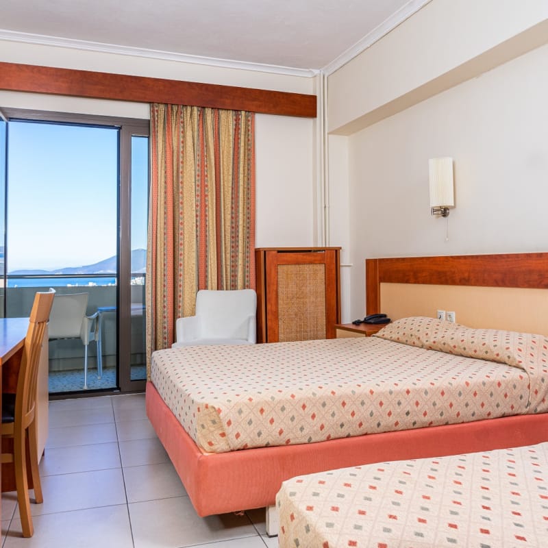 marmari-bay-triple-room