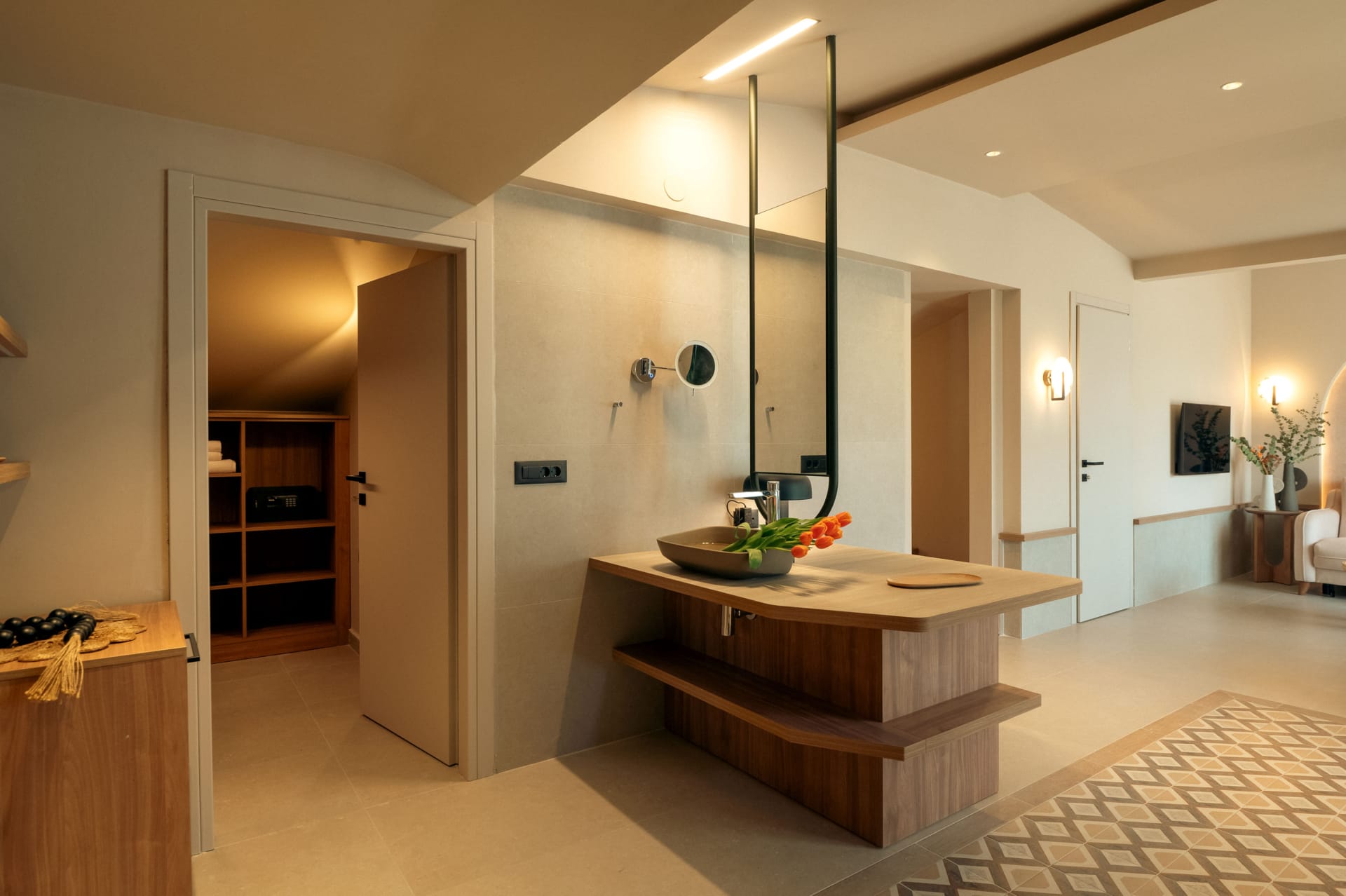room-142-7