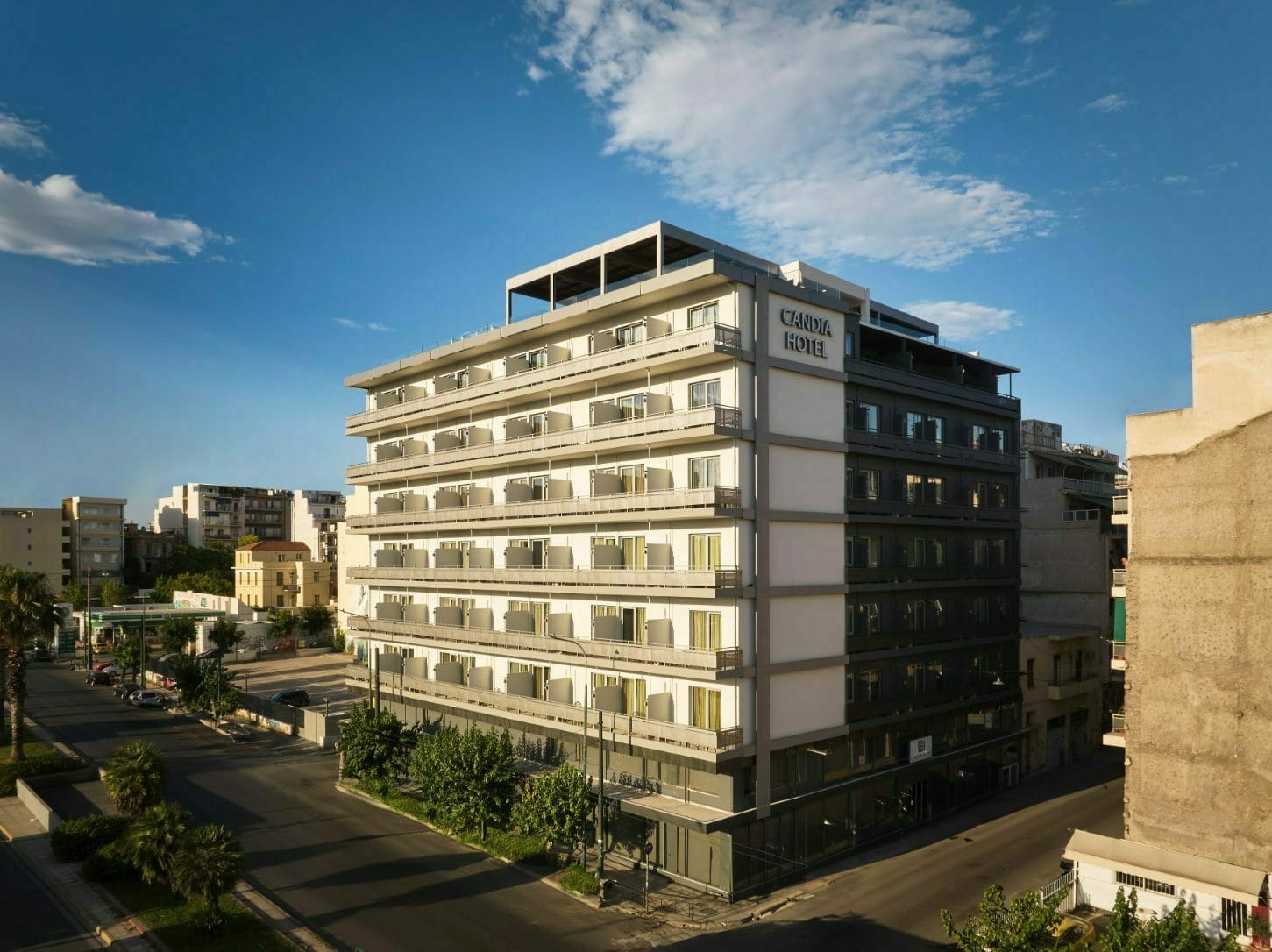 a building with a lot of windows