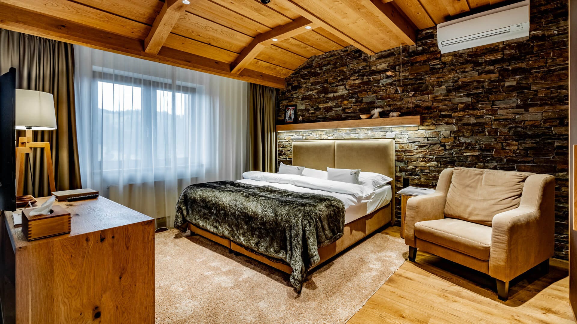 Suite se dvěma přistýlkami