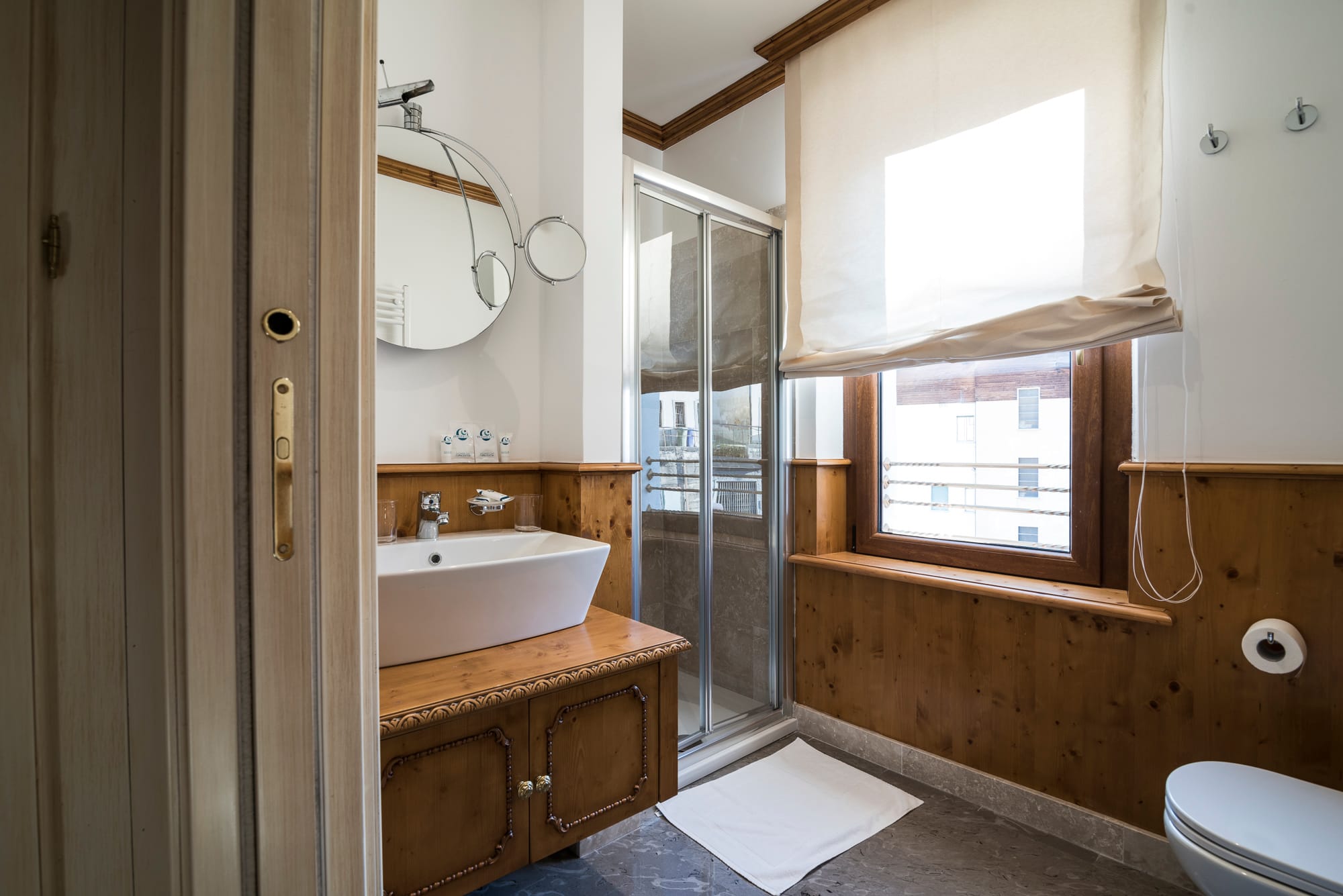 a bathroom with a sink and a toilet