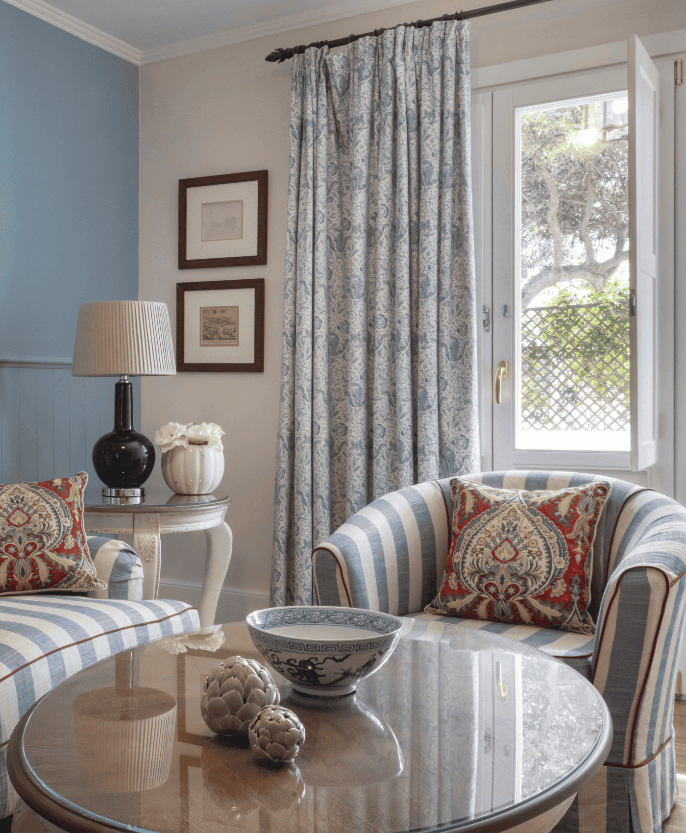 a living room with a round table