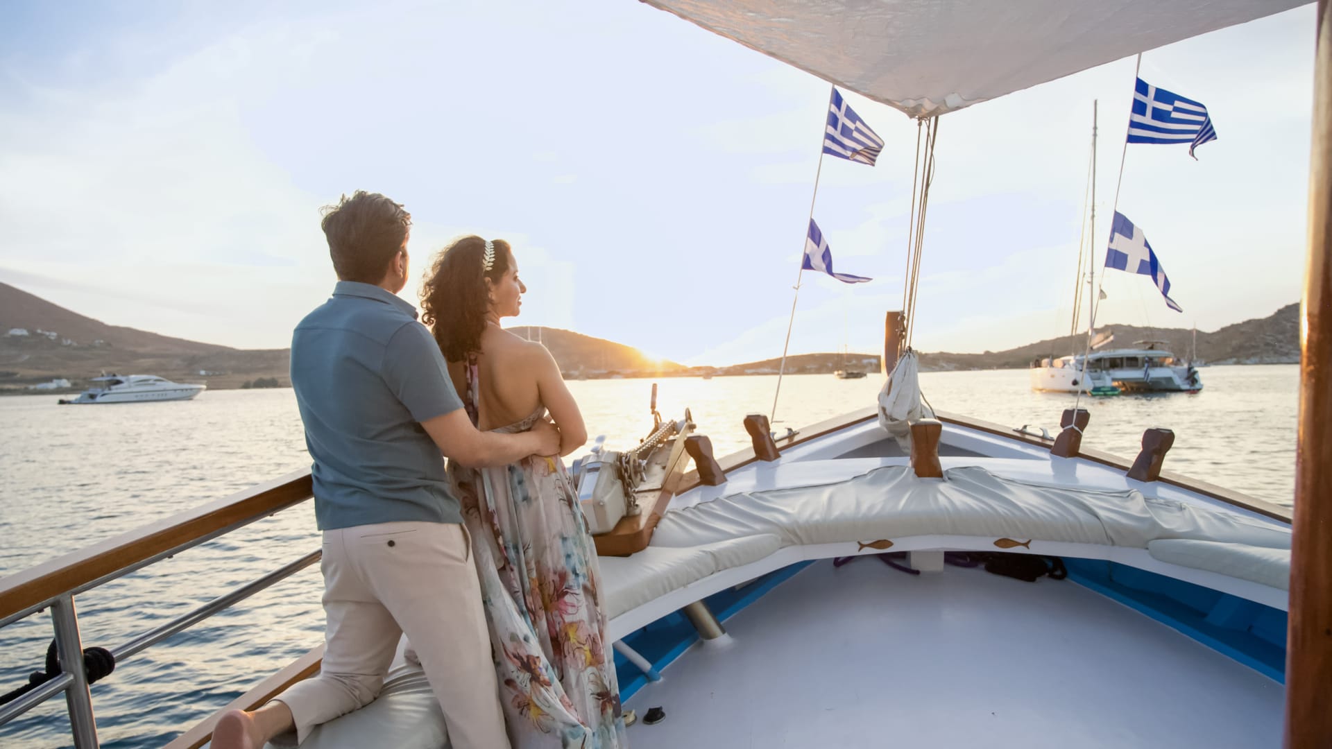 Sunset boat cruise in Naoussa Paros for couples