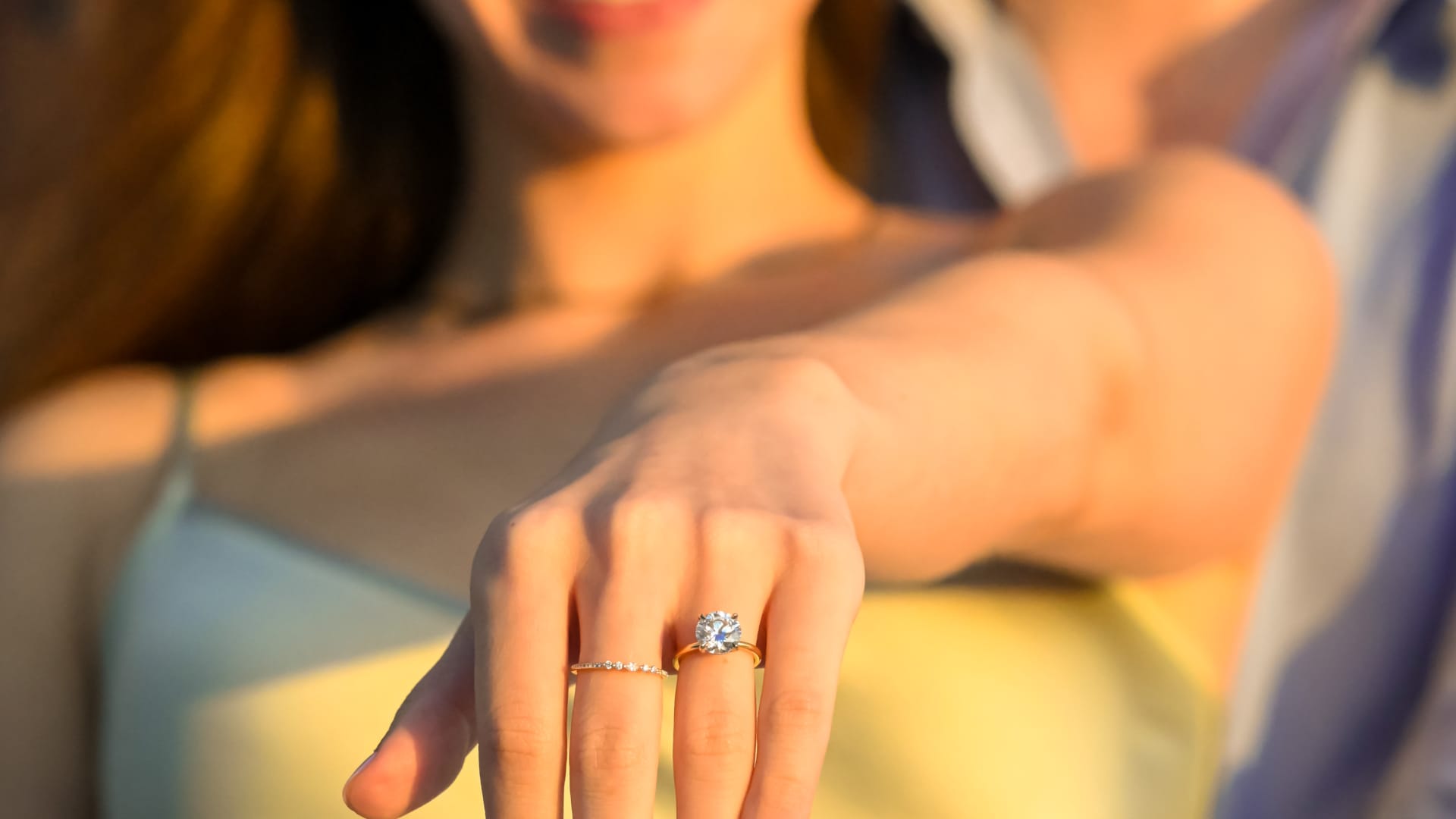 Couple enjoy wedding cruise in Paros with sunset views