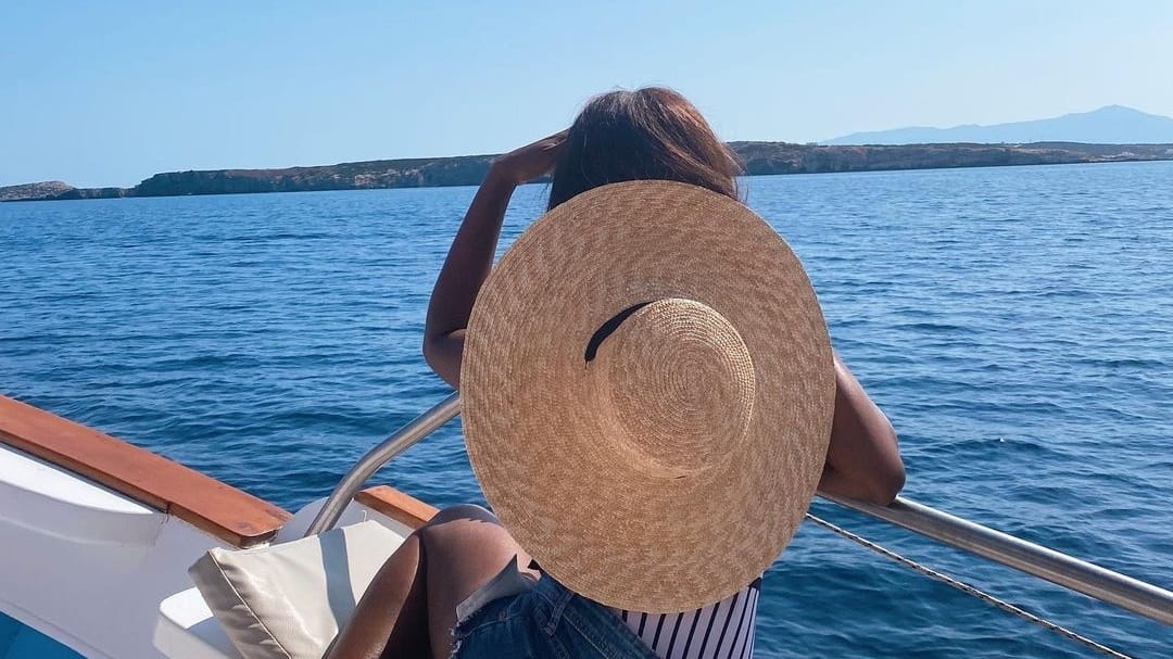 Enjoy the best boat tours around Paros island