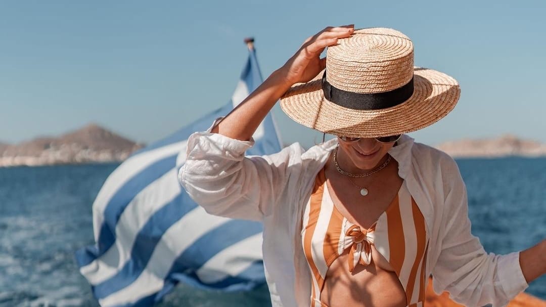 Enjoy the best boat tours around Paros island