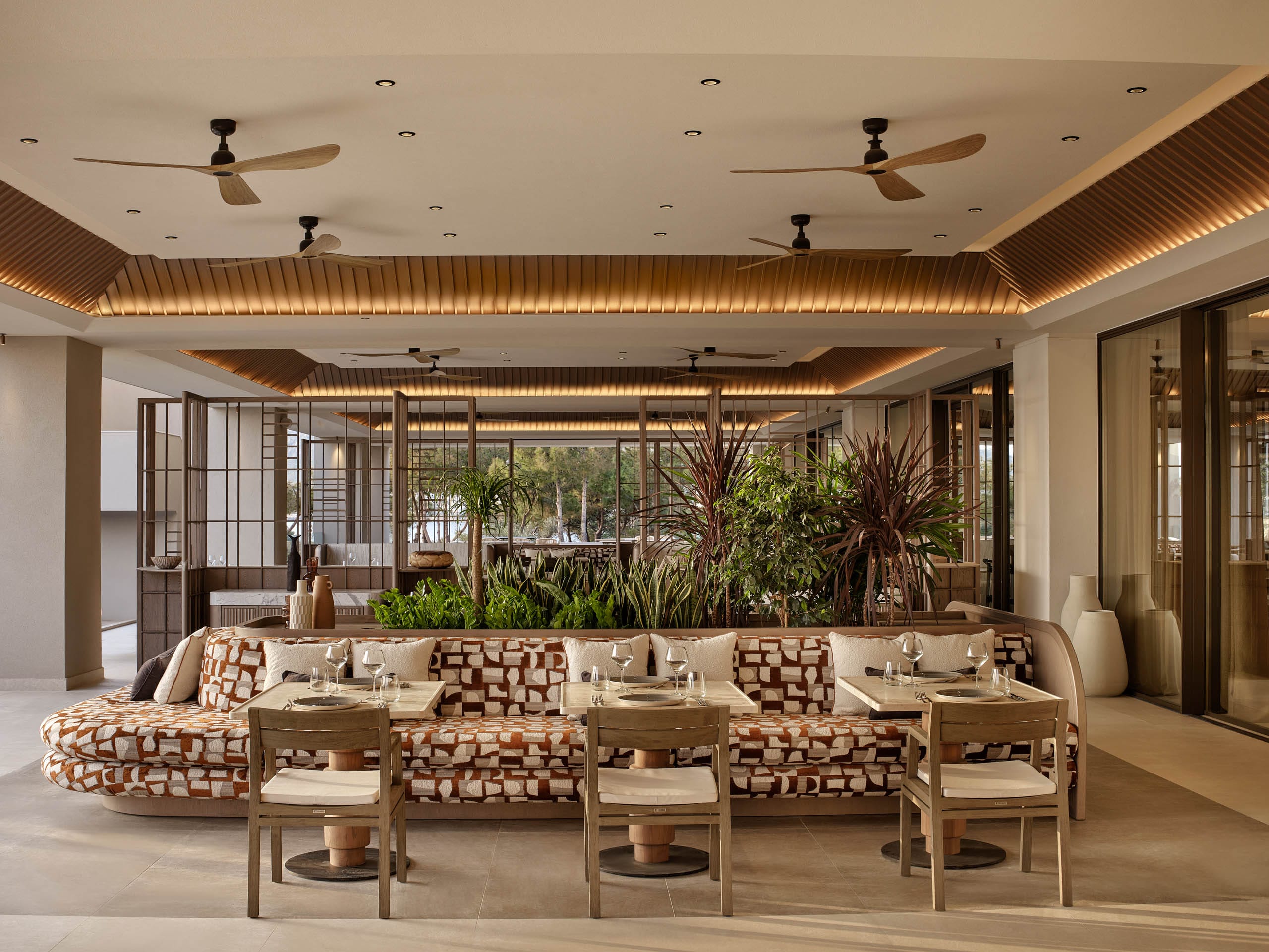 amoh-rhodes-greece-lithos-restaurant_drz_5_260821