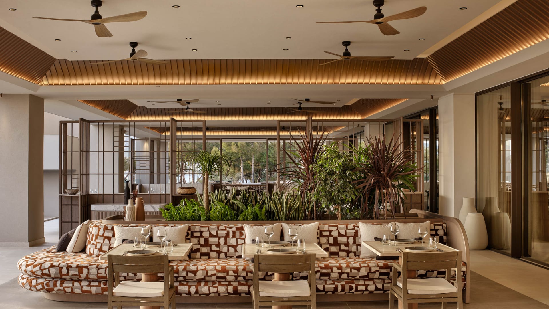 amoh-rhodes-greece-lithos-restaurant_drz_5_260821