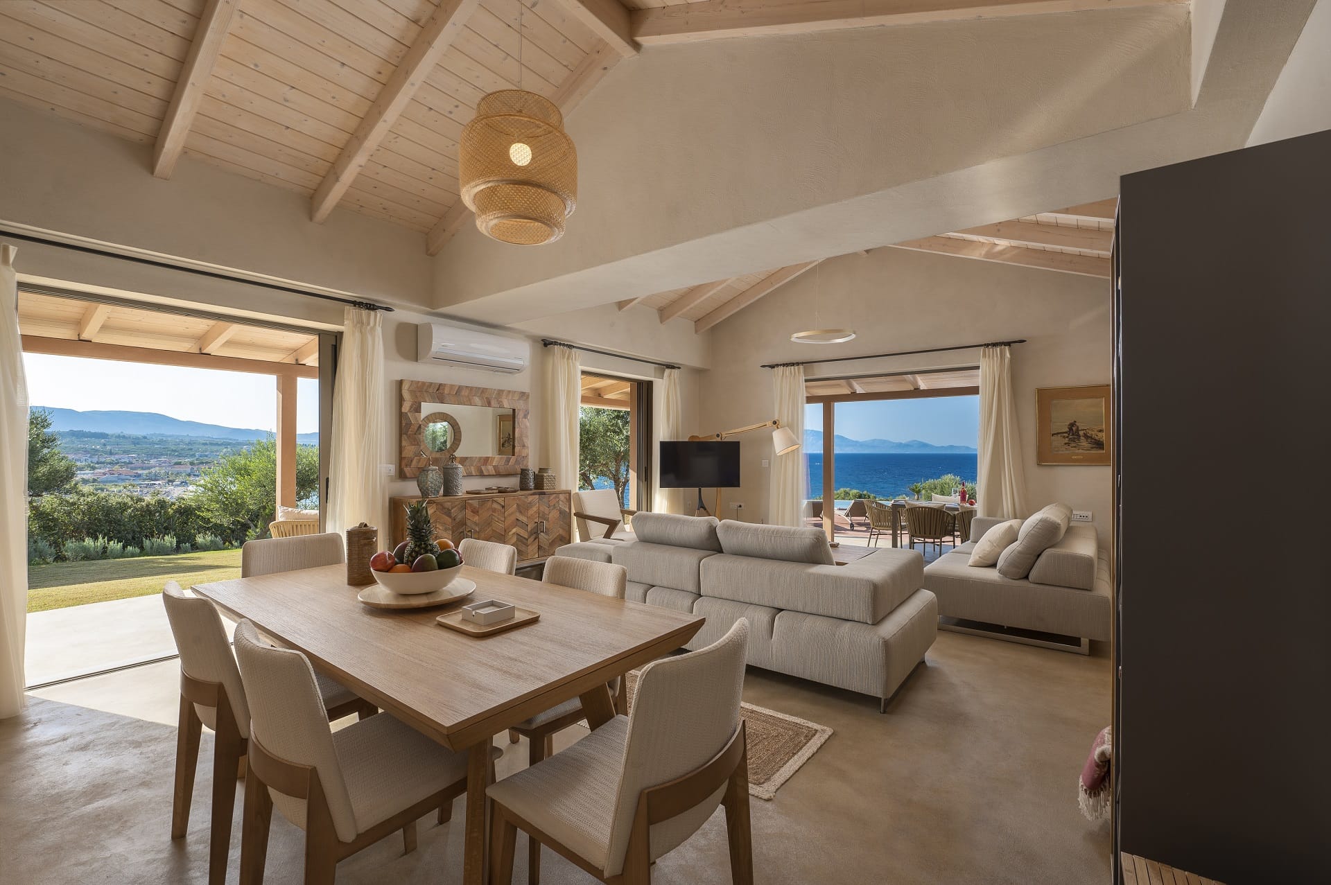 villa-zakynthos-living-room-view05