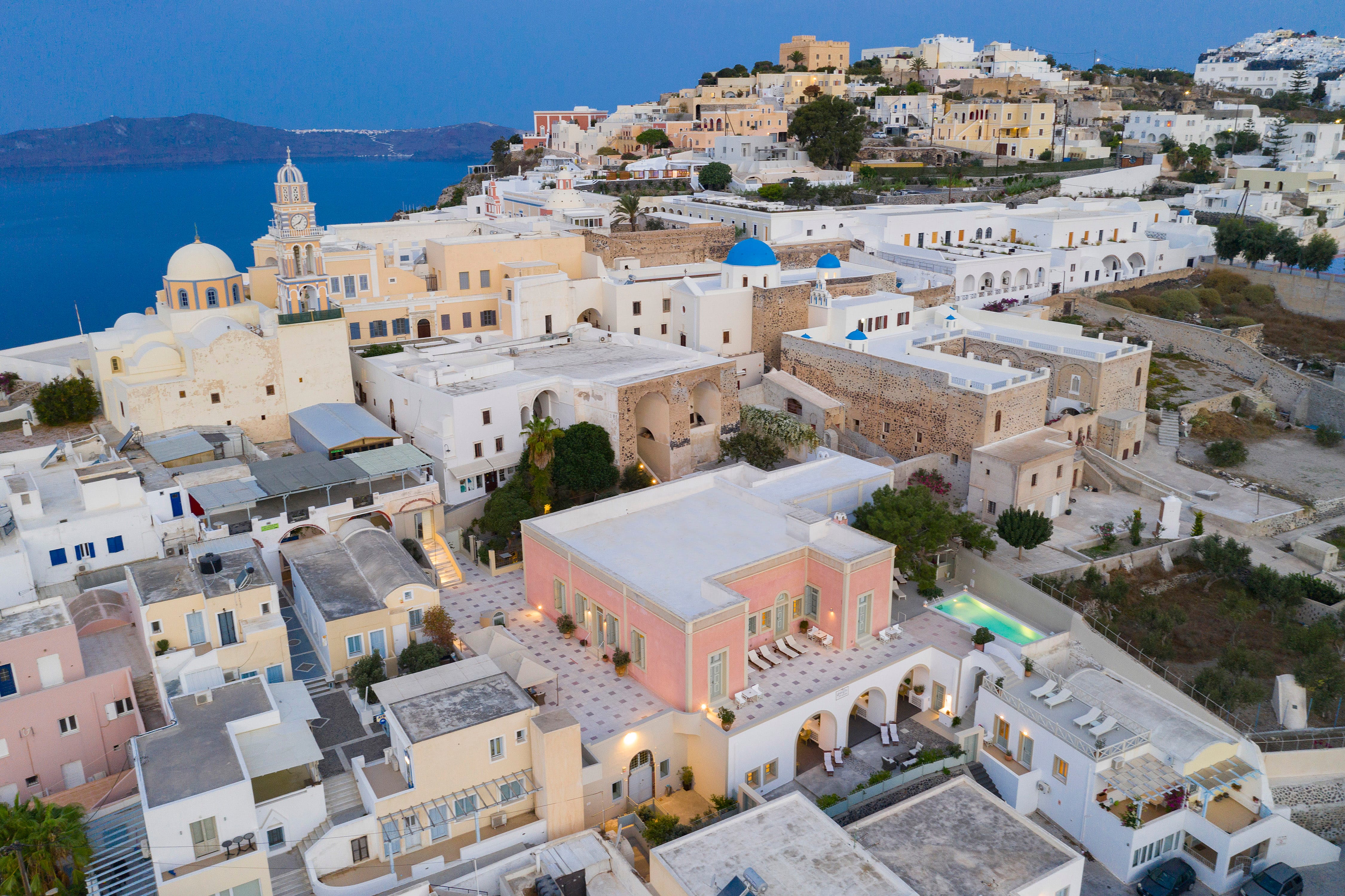 a city with many buildings