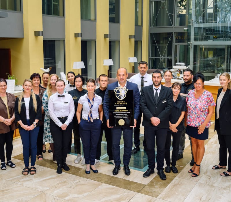 Tím Hotela Elizabeth