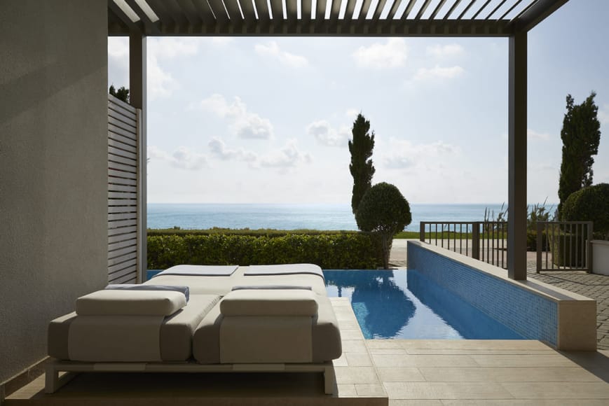 mare-paphos-suite-sea-view-swim-up-5