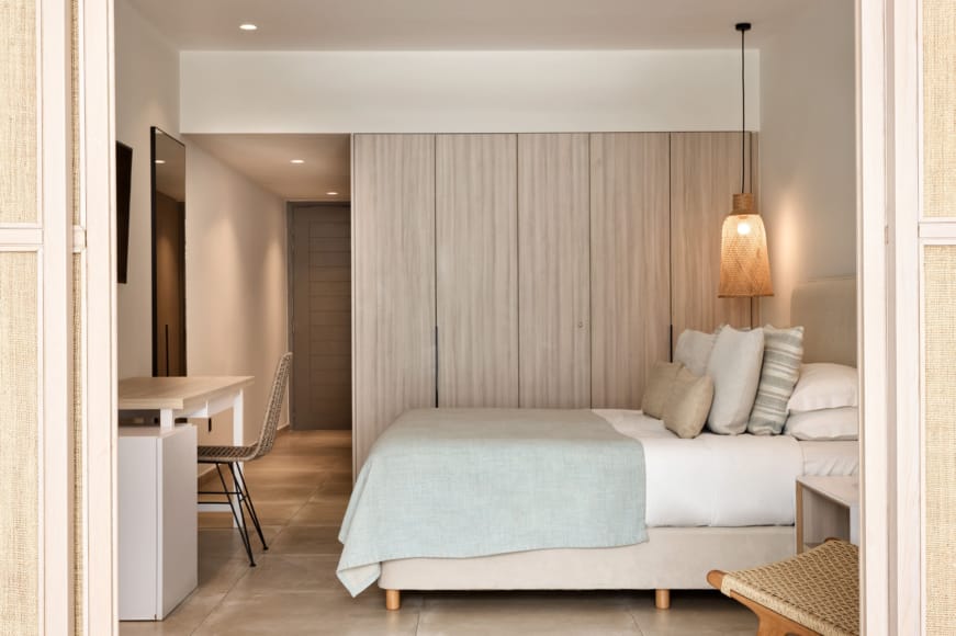 mare-paphos-junior-suite-6