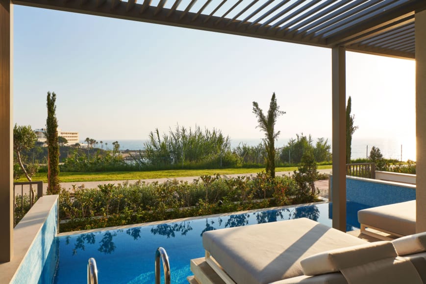 mare-paphos-suite-sea-view-swim-up-7