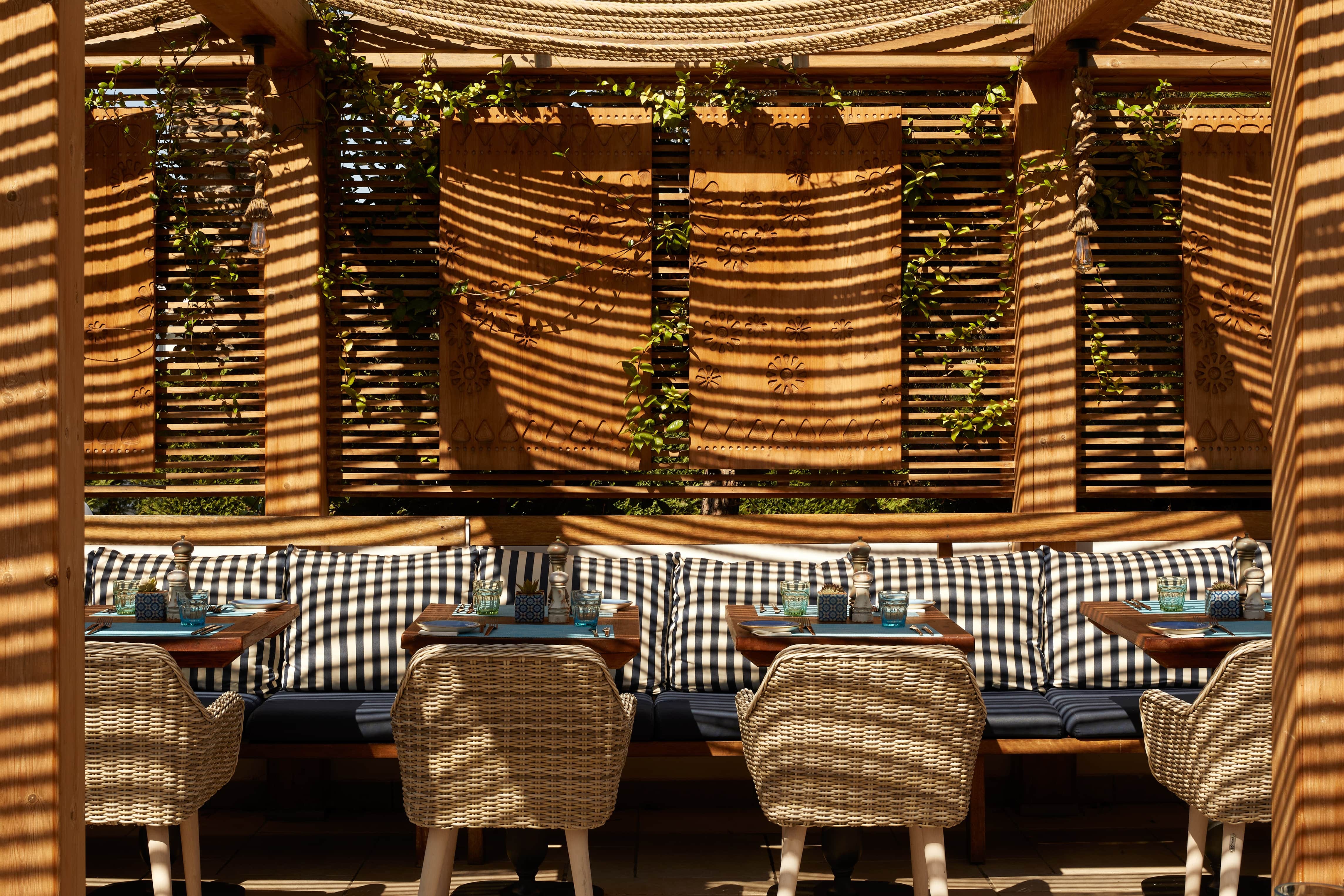 mare-ayia-napa-estia-local-creative-cusine-2