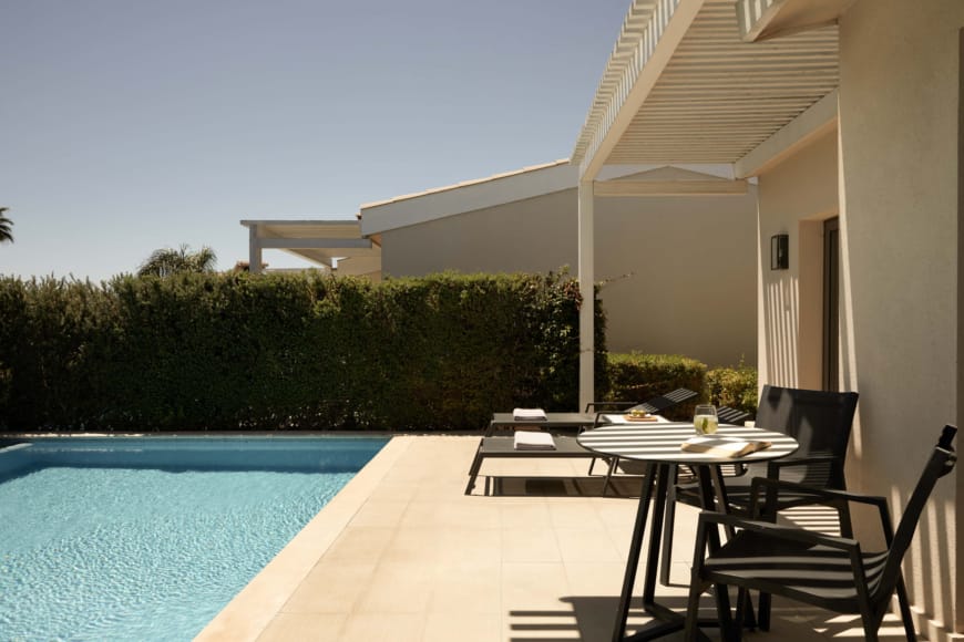 mare-ayia-napa-swim-up-room-1-1