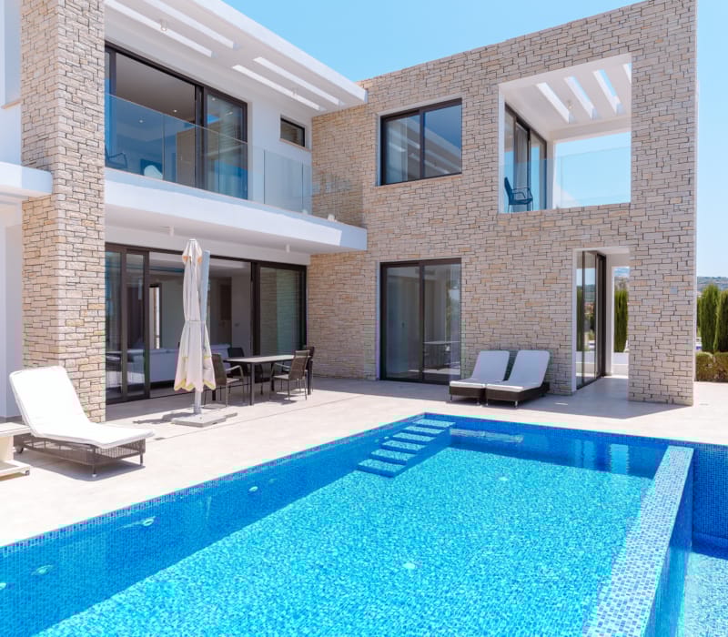 Вилла с тремя спальнями в Coral Residences