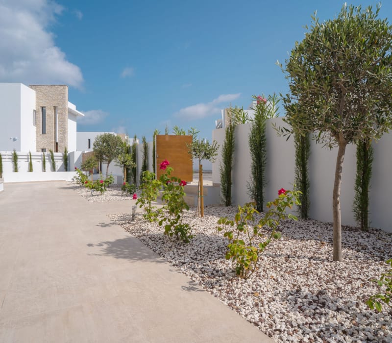 Загородная вилла с четырьмя спальнями