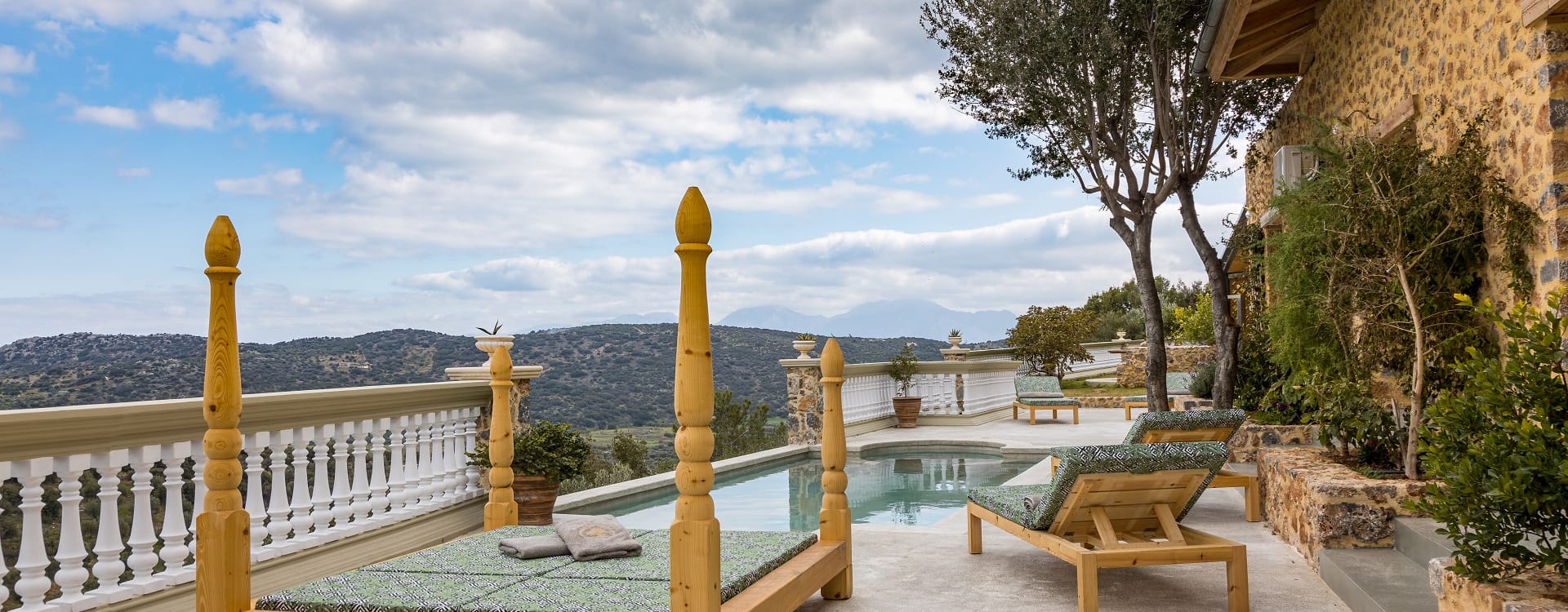 oak_tree_estate_018_pool