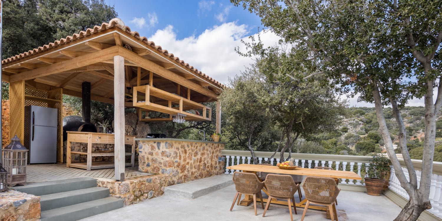 oak_tree_estate_021_bbq-1