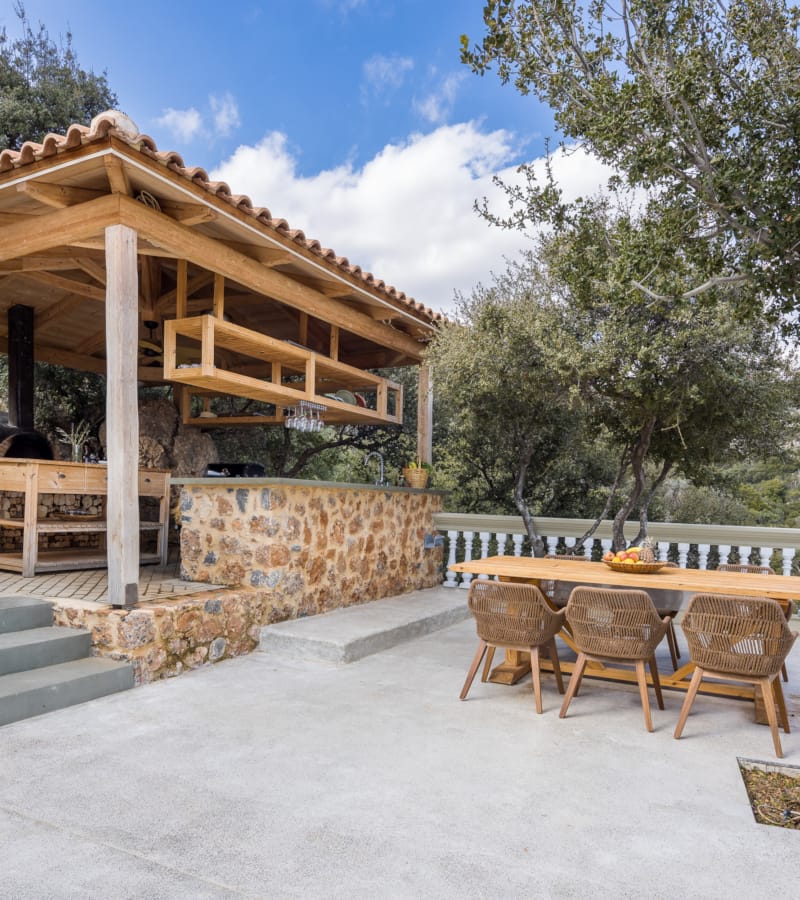 oak_tree_estate_021_bbq-1