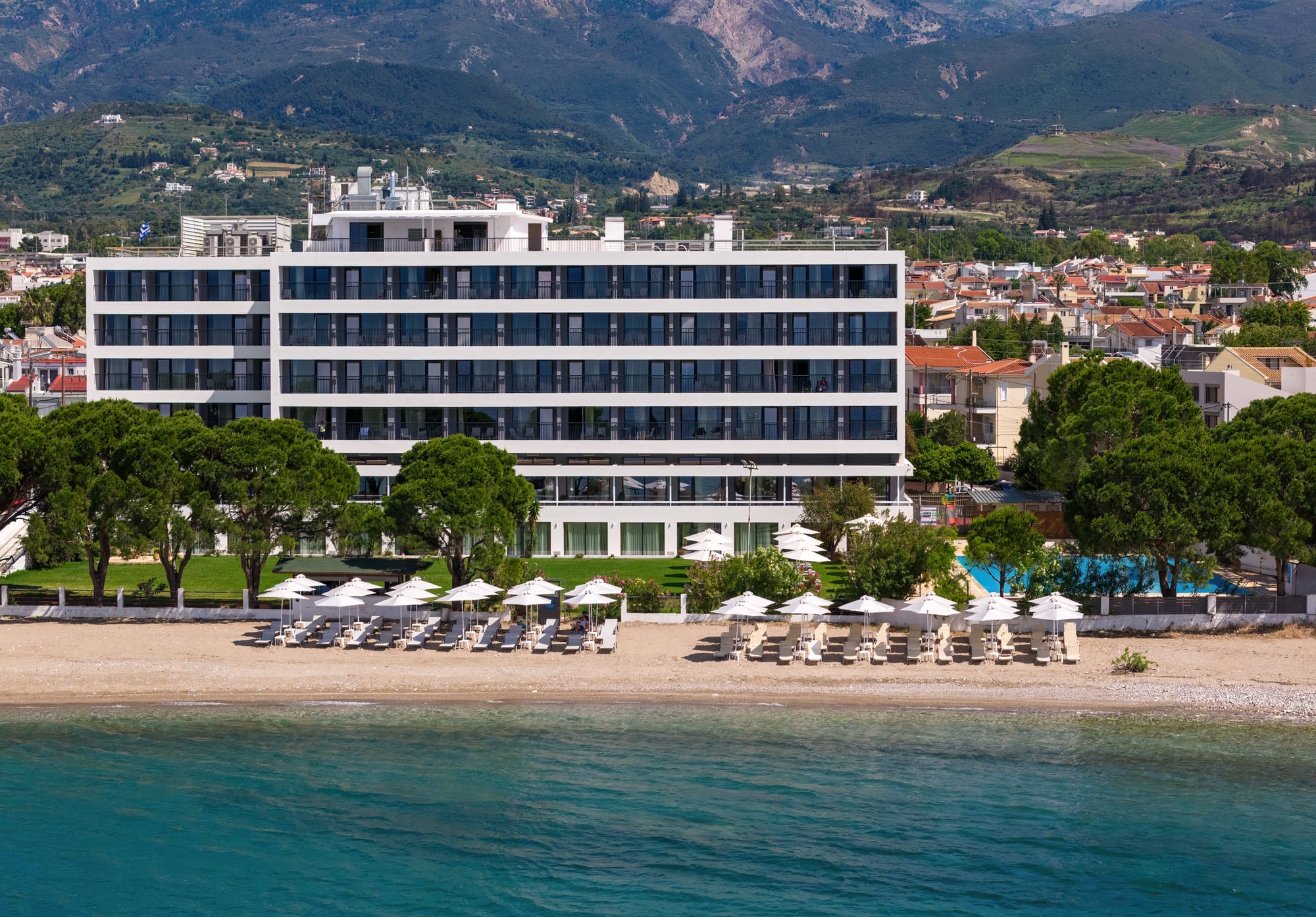 achaia-beach-hotel-in-patras-on-the-beach-peloponnese