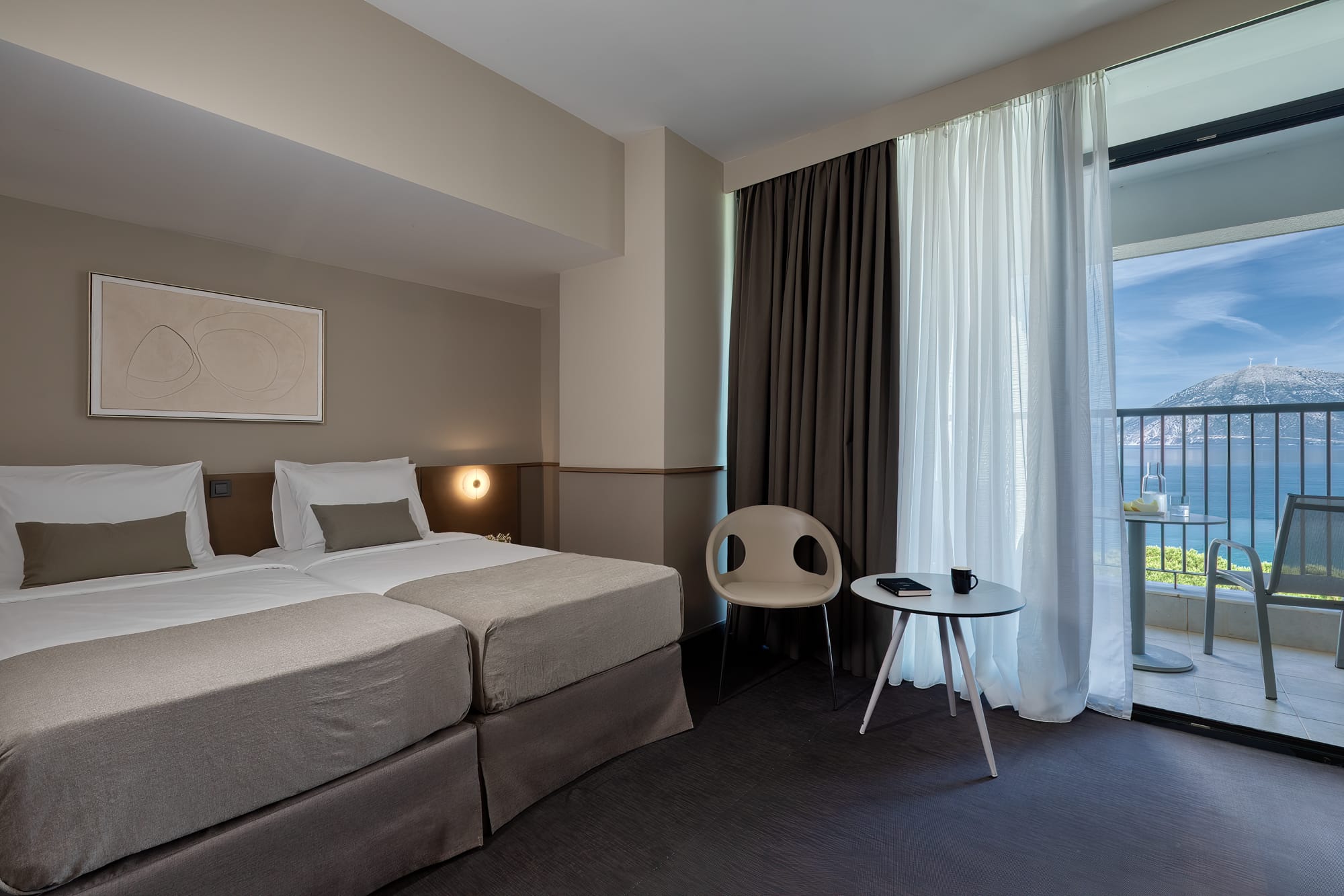 achaia-beach-hotel-with-rooms-for-family-on-the-beach-patras-peloponnese