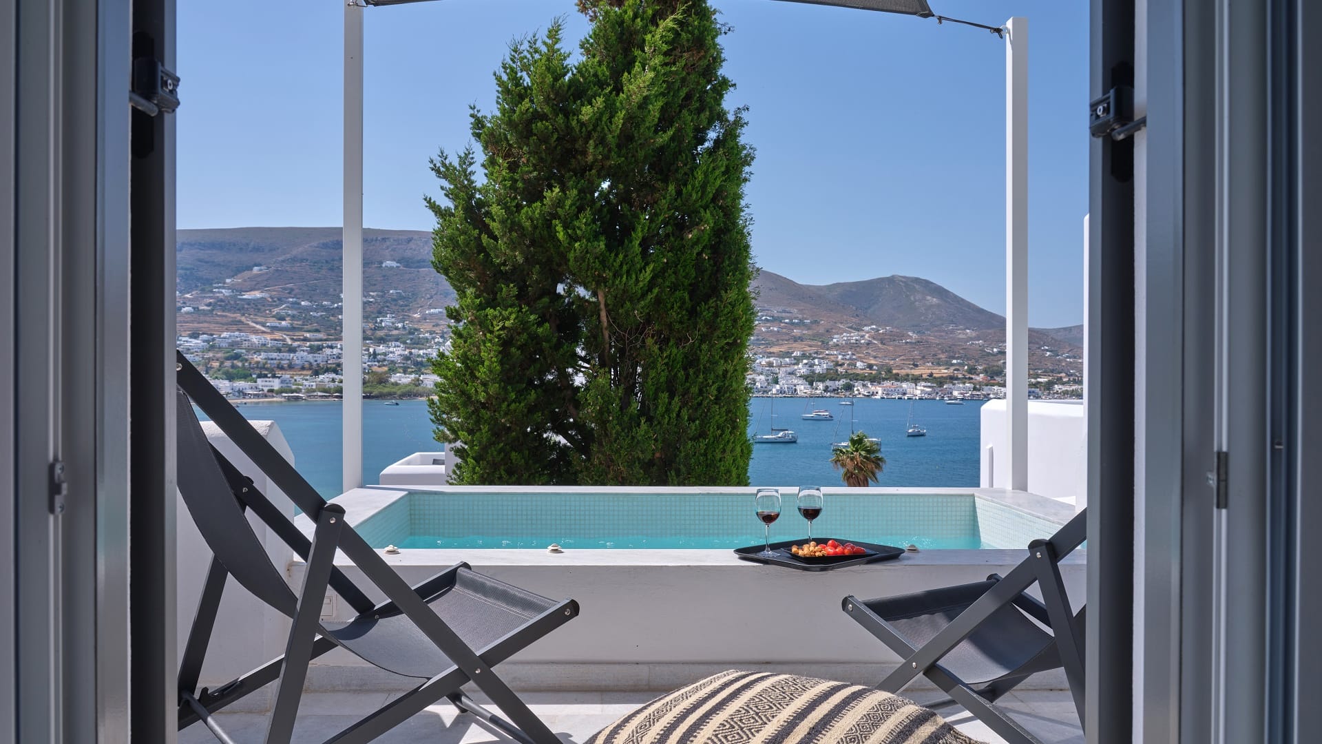 suite-with-sea-view-and-plunge-pool-1