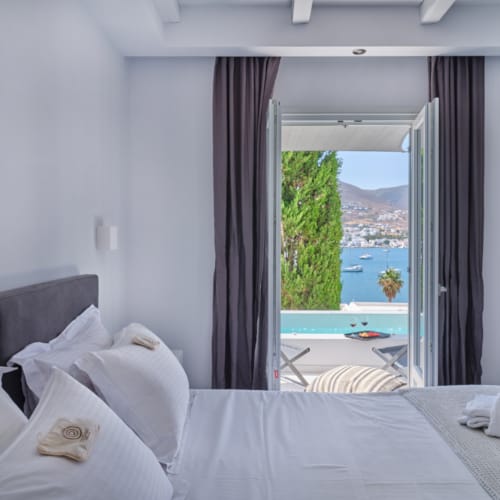 suite-with-sea-view-and-plunge-pool-2