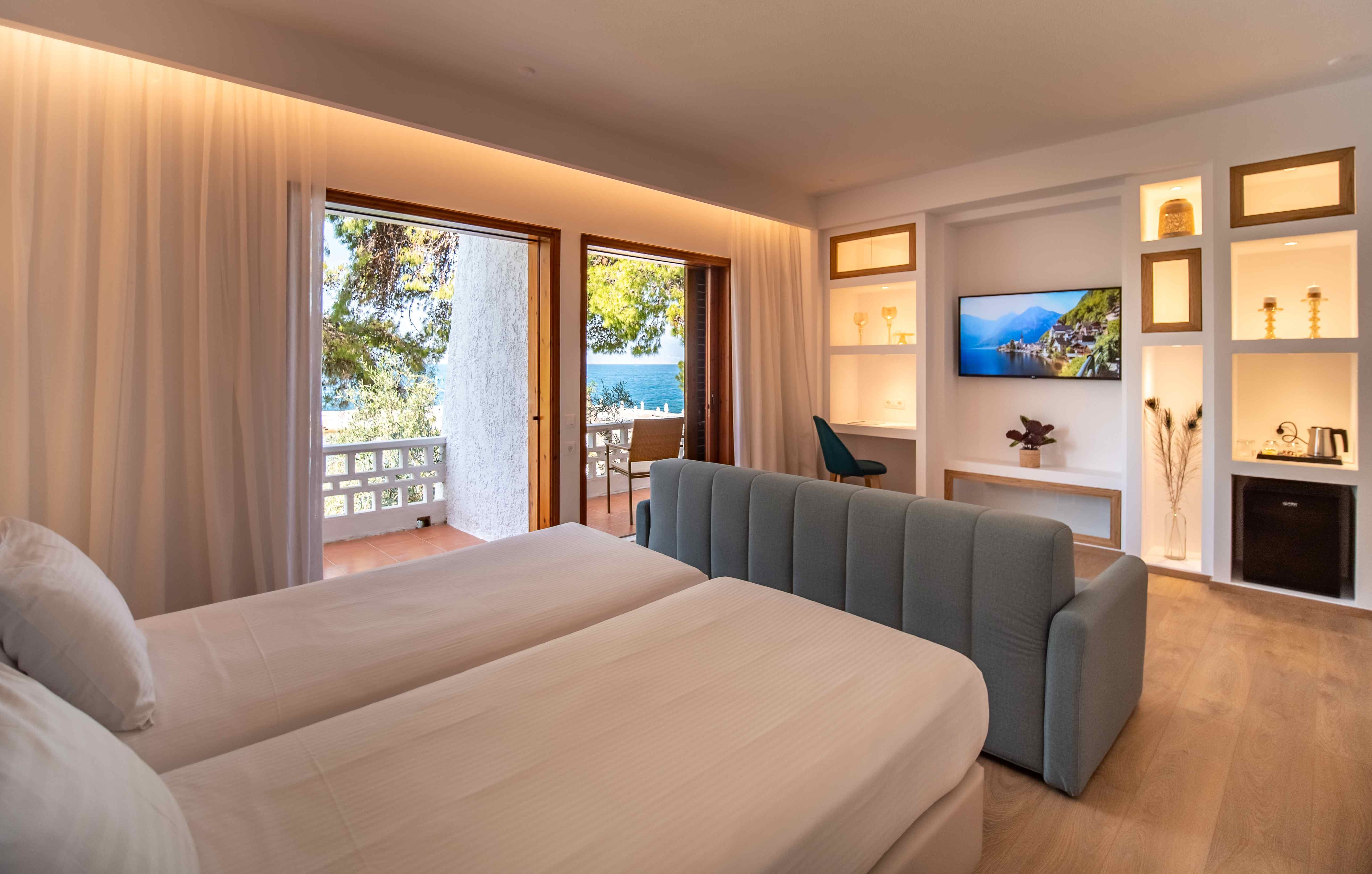 wyndham-loutraki-poseidon-resort-executive-room-sv-low