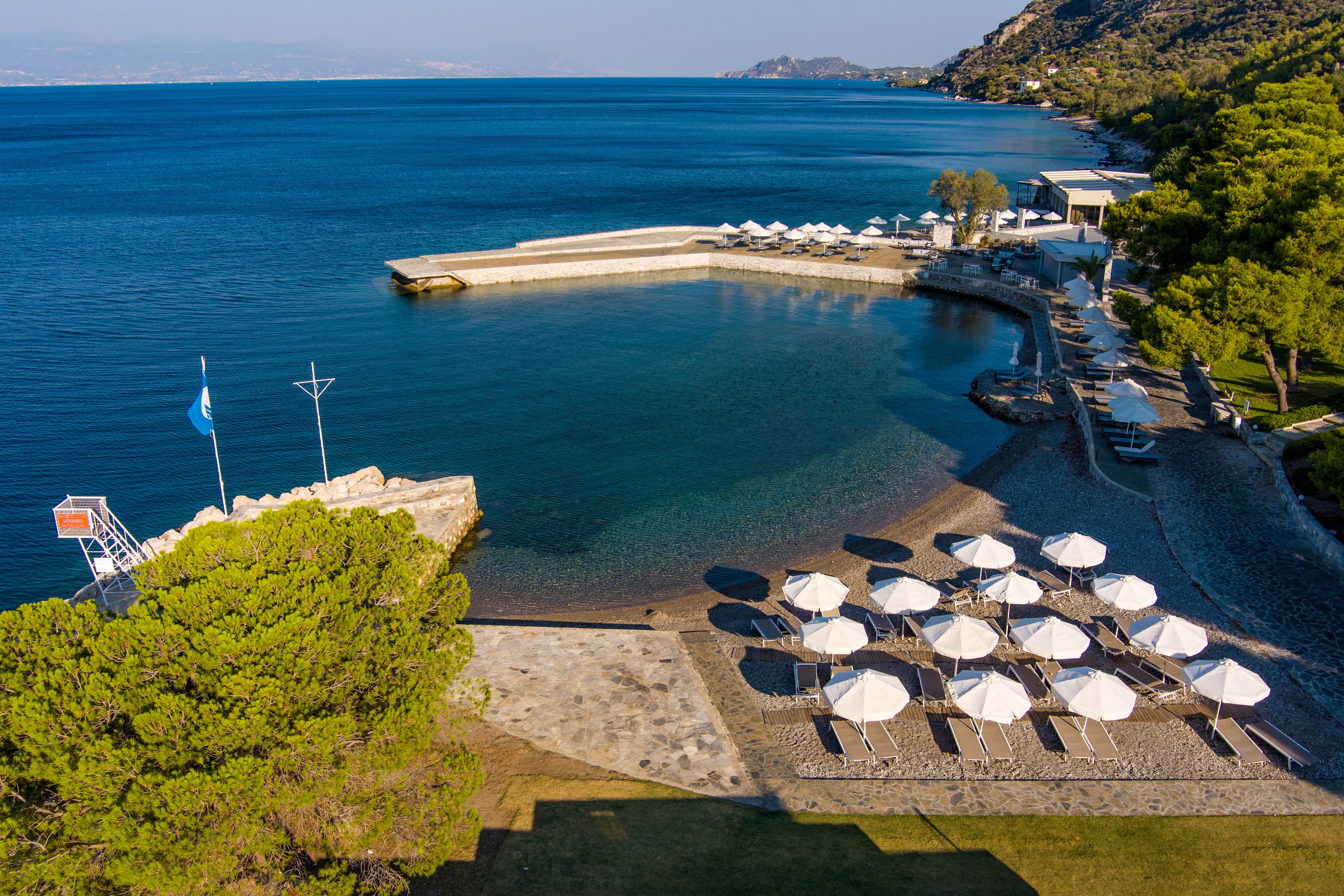wyndham-ramada-loutraki-poseidon-resort-beach-1