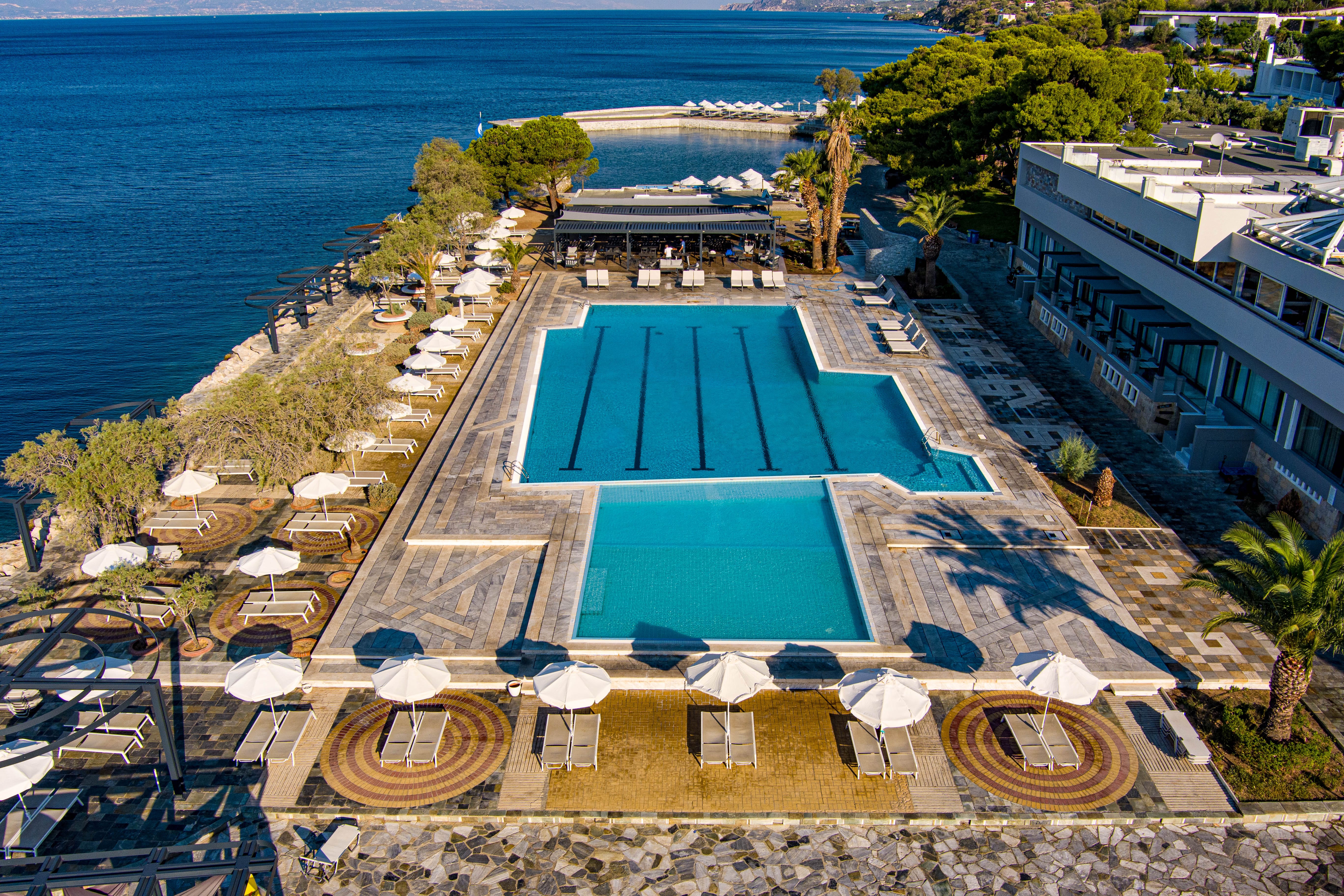 wyndham-ramada-loutraki-poseidon-resort-pool-2