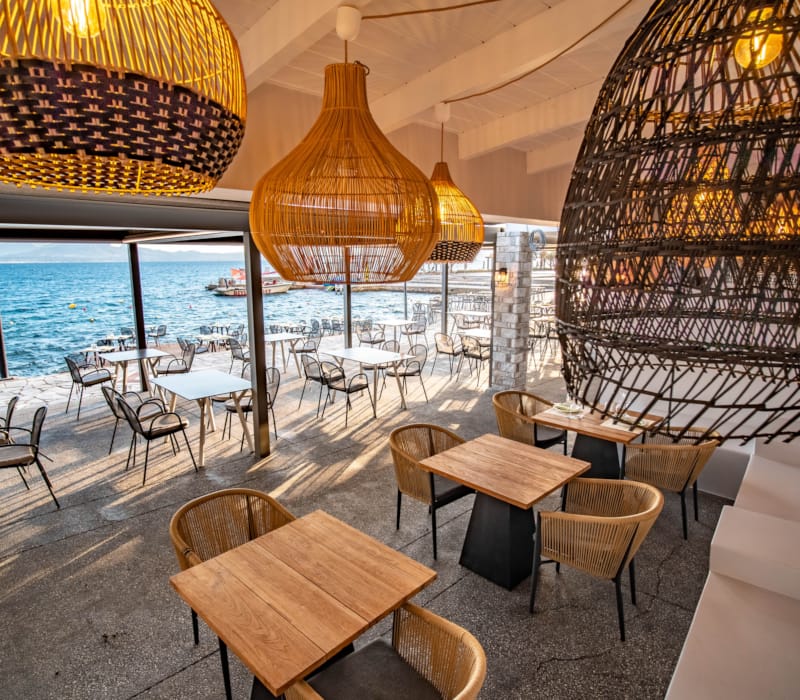 wyndham-ramada-loutraki-poseidon-resort-triaina-ouzeri-restaurant-28