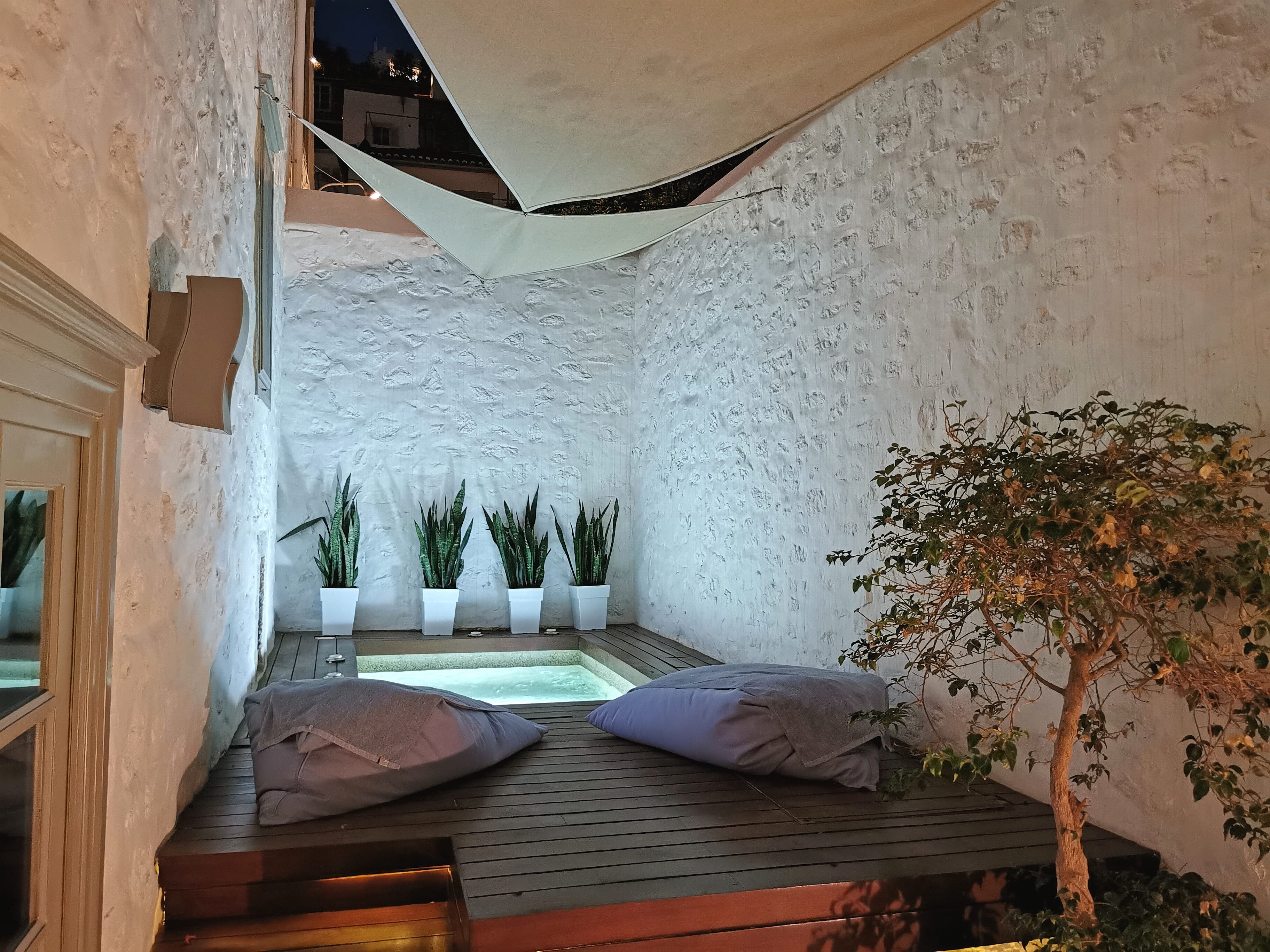 img_20220924_200154_edit_73514282632011222