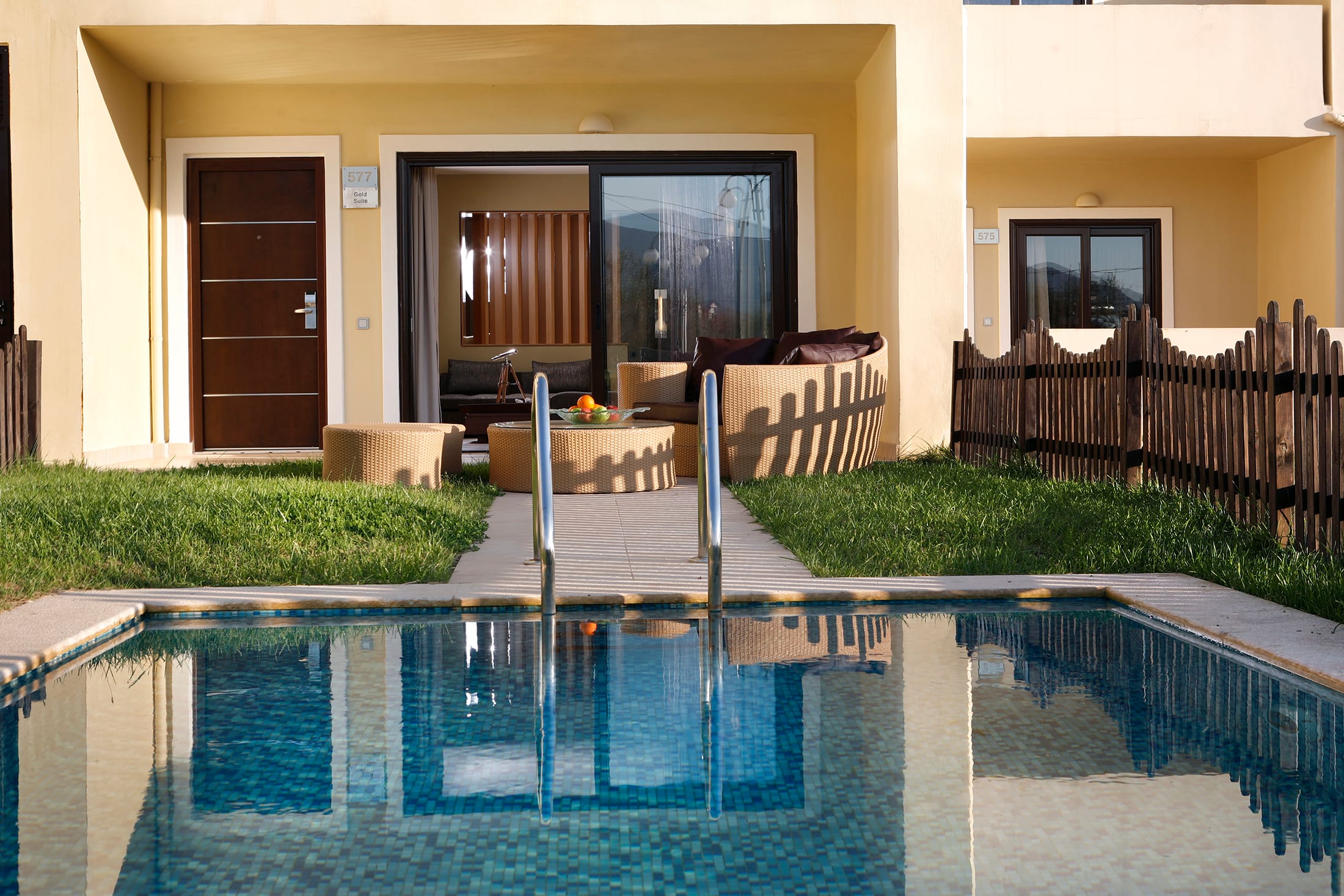 executive-suite-ii-3