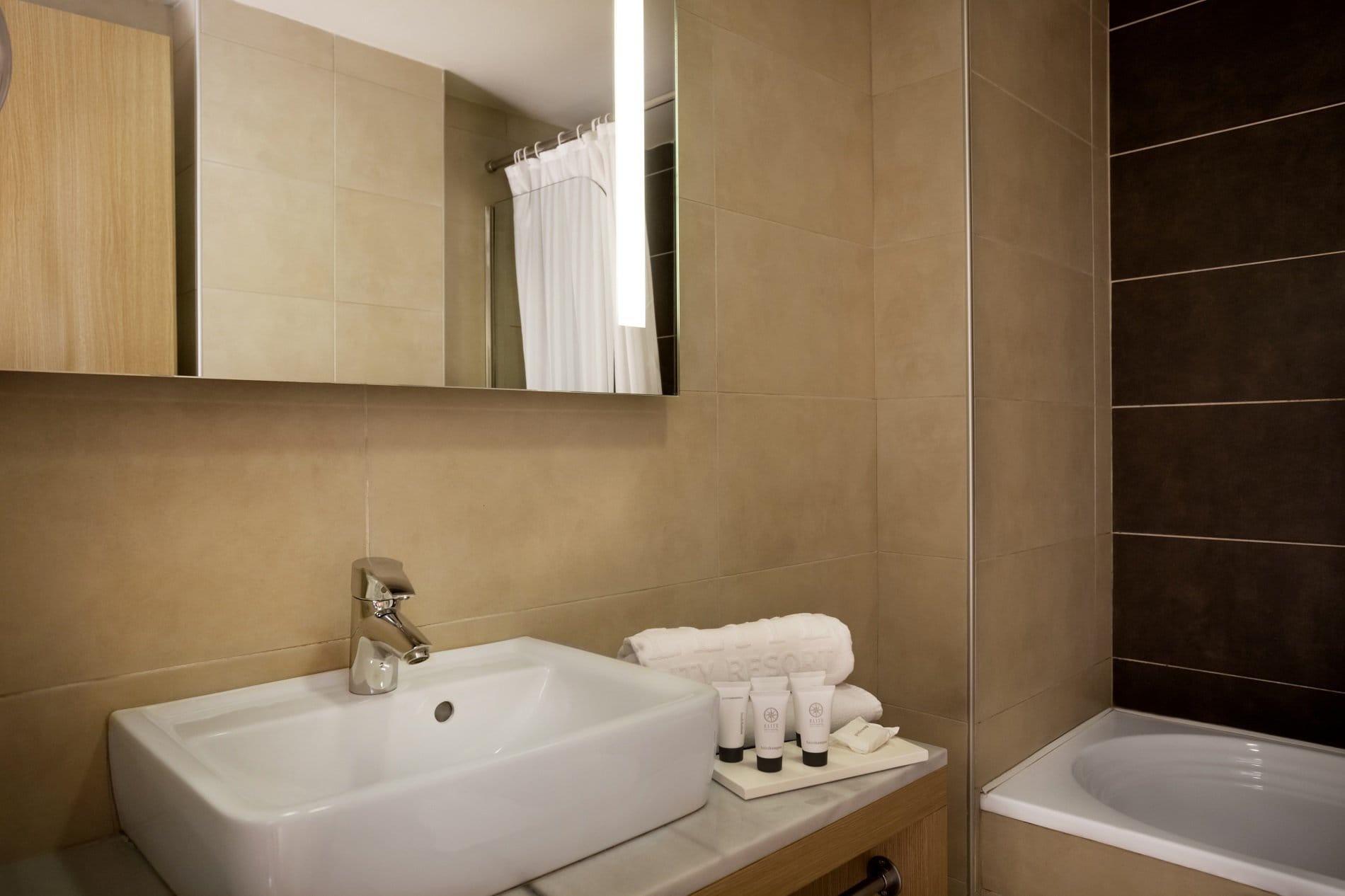 triple-room-villa-3
