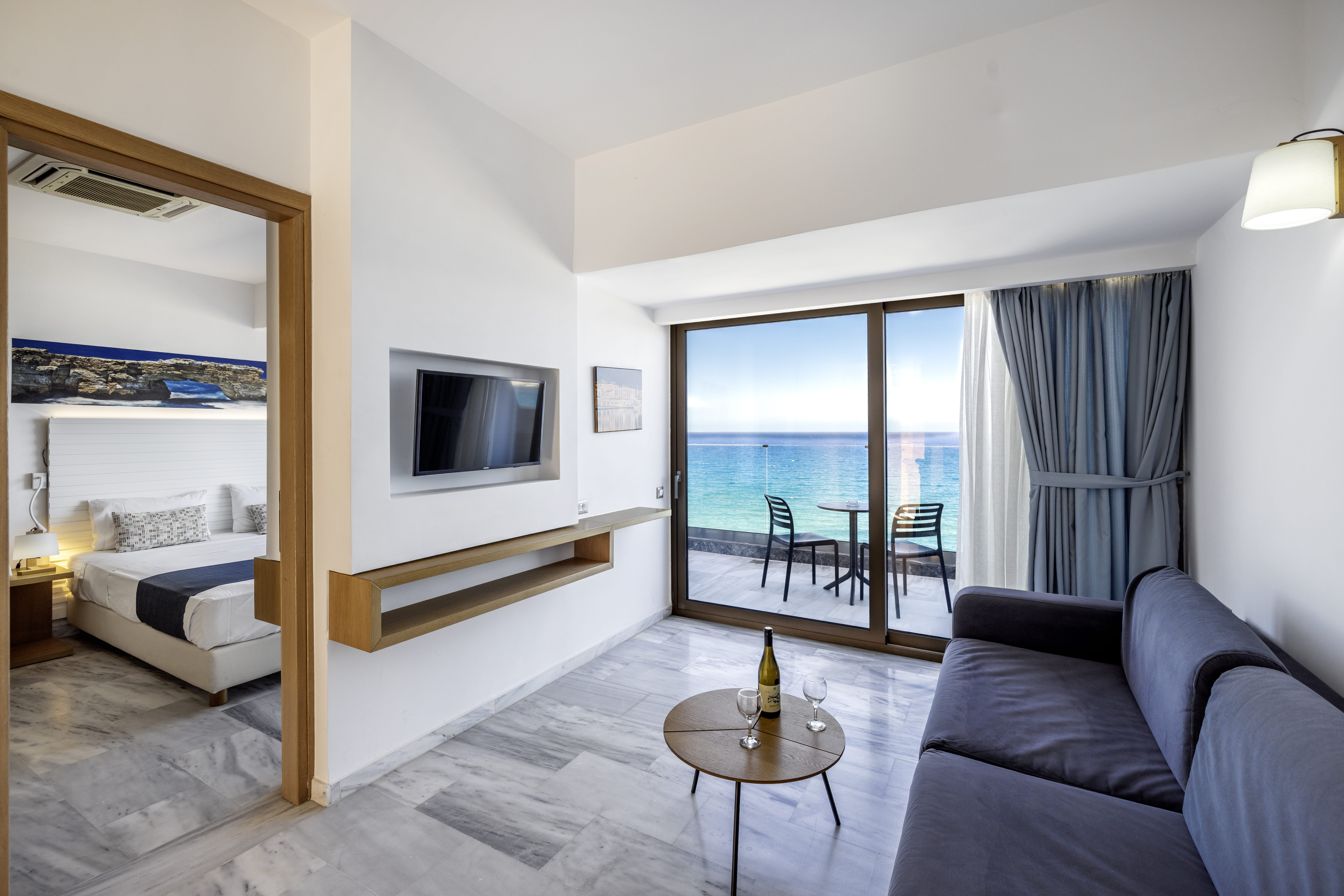 Superior Sea View Apartment