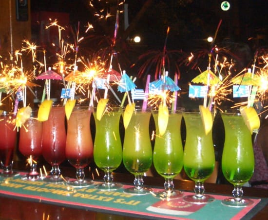 pool-bar-at-night-cocktails-2