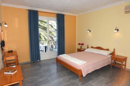 superior-apartment-1-main-bedroom