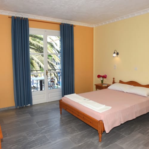 superior-apartment-1-main-bedroom