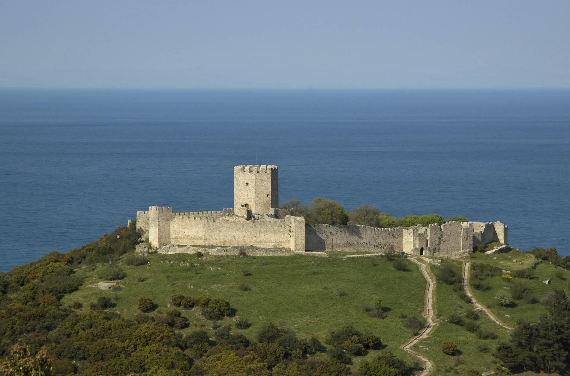 platamon_castle1