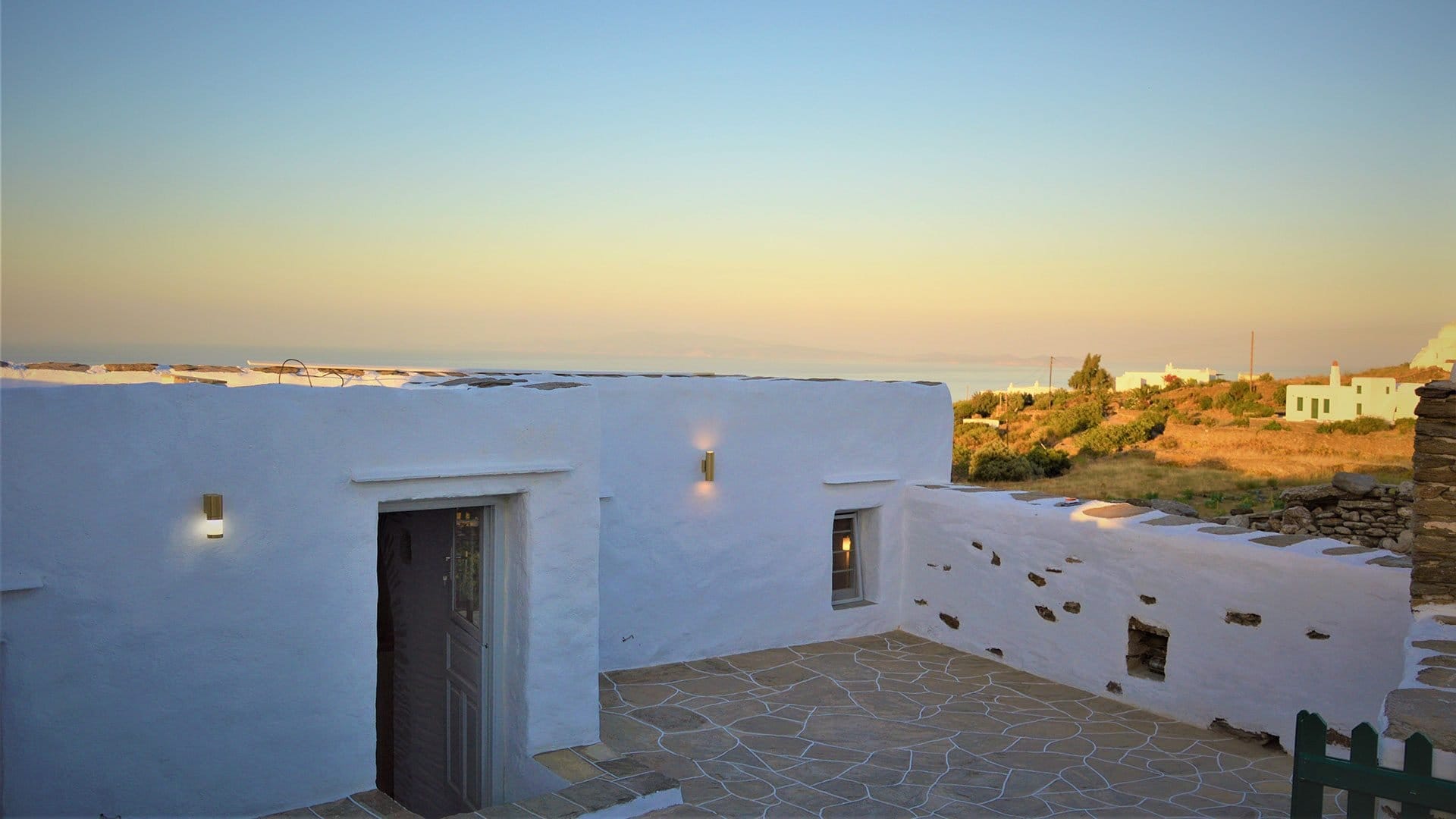 dsc_0784-copy-windmill-arades-family-suite-exterior-1-1920x1080