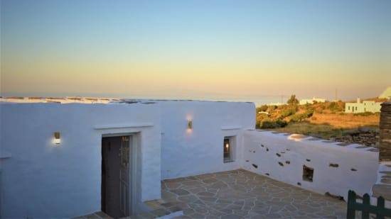 dsc_0784-copy-windmill-arades-family-suite-exterior-1-1920x1080