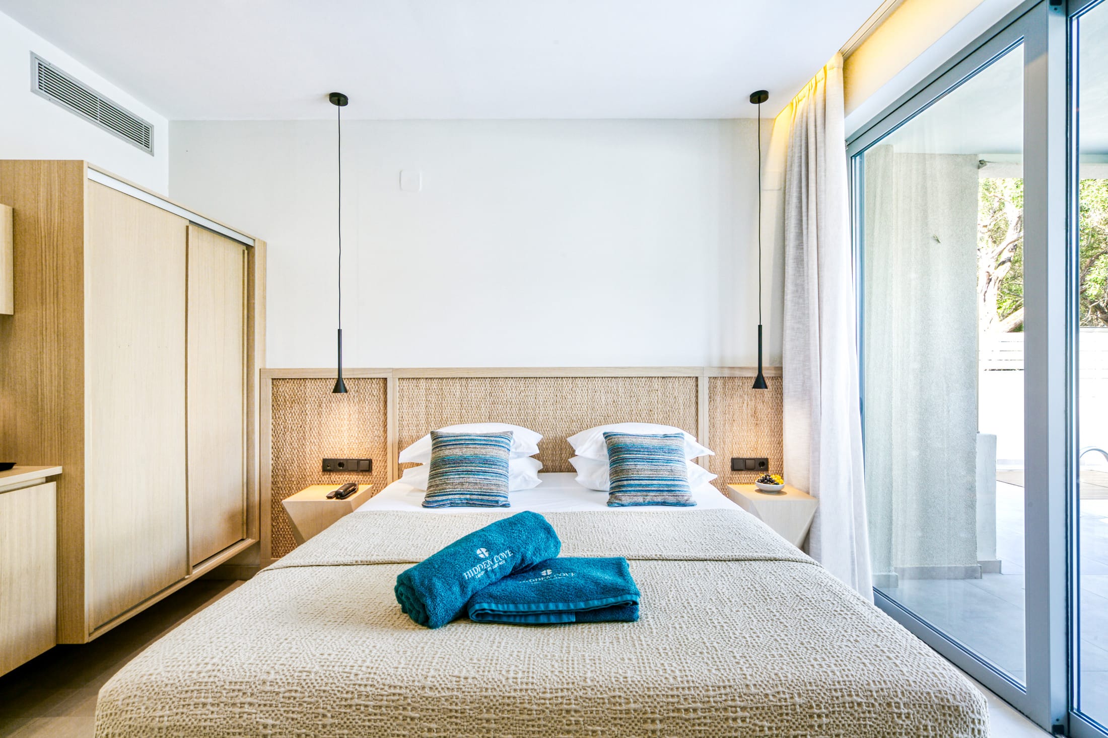 executive-private-pool-1