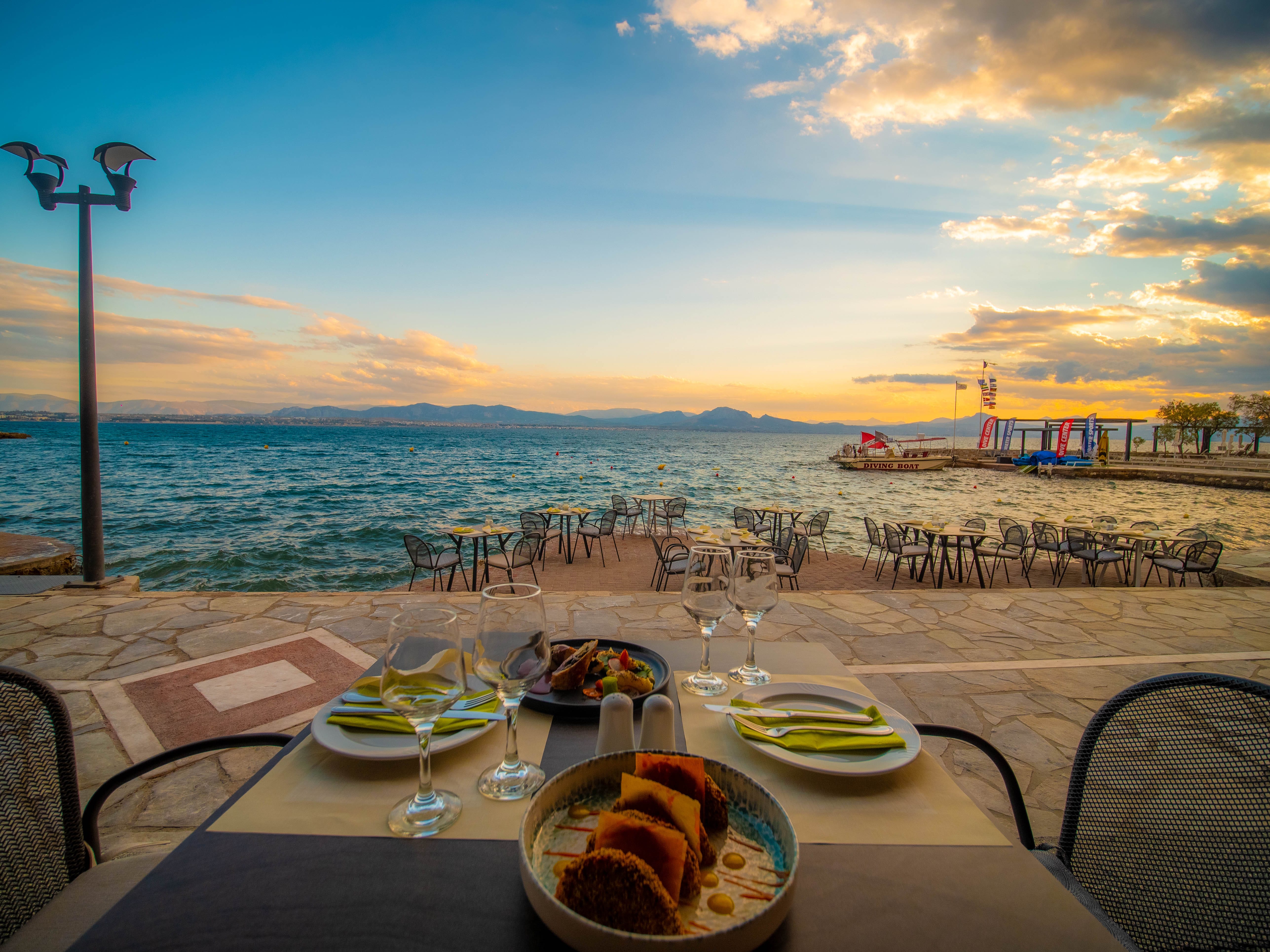 wyndham-ramada-loutraki-poseidon-resort-triaina-ouzeri-restaurant-6