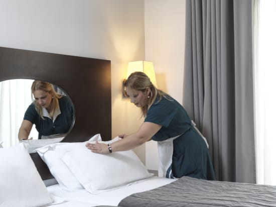 acropolis-hills__2001