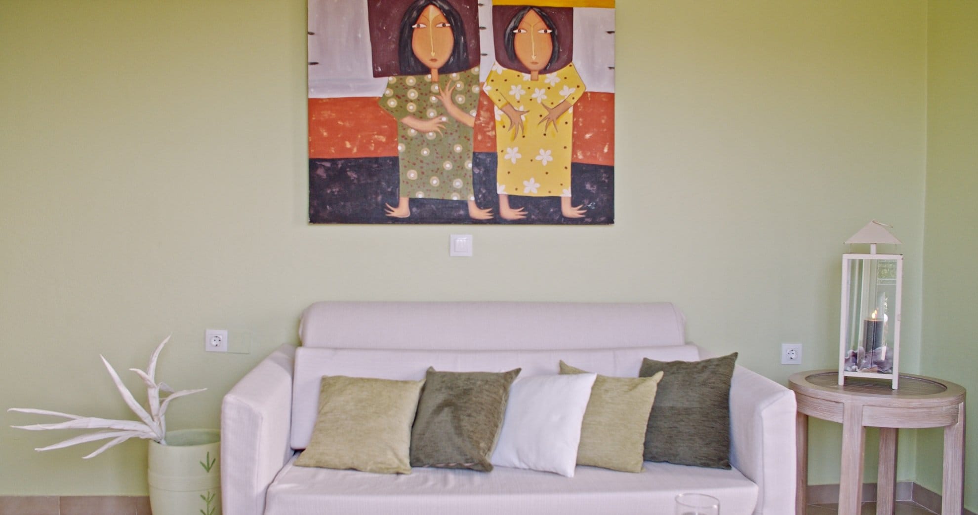 family_room_living_area_waterlily_hotel_chania_2-3