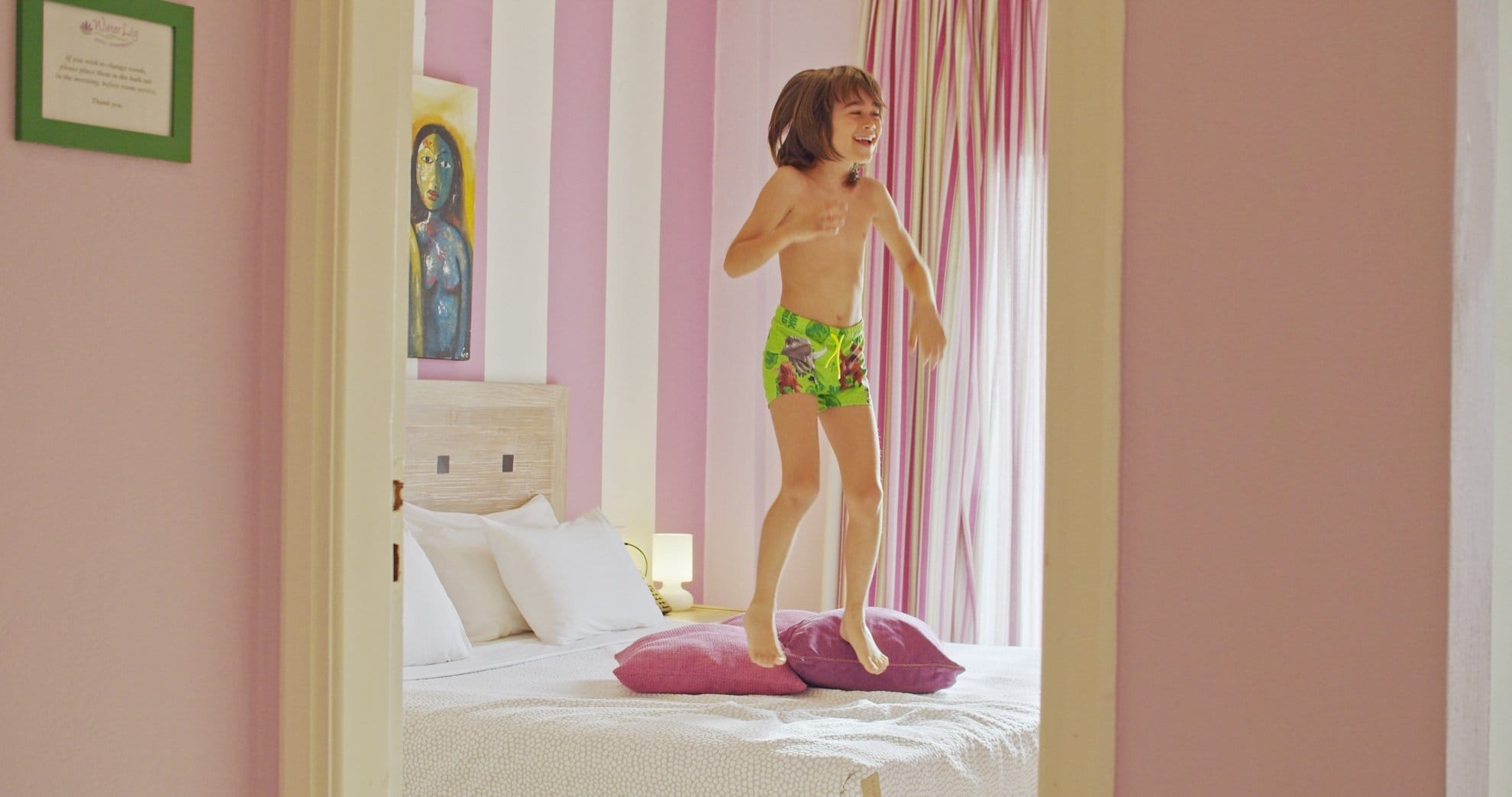 pink_room_waterlily_hotel_chania_4-1