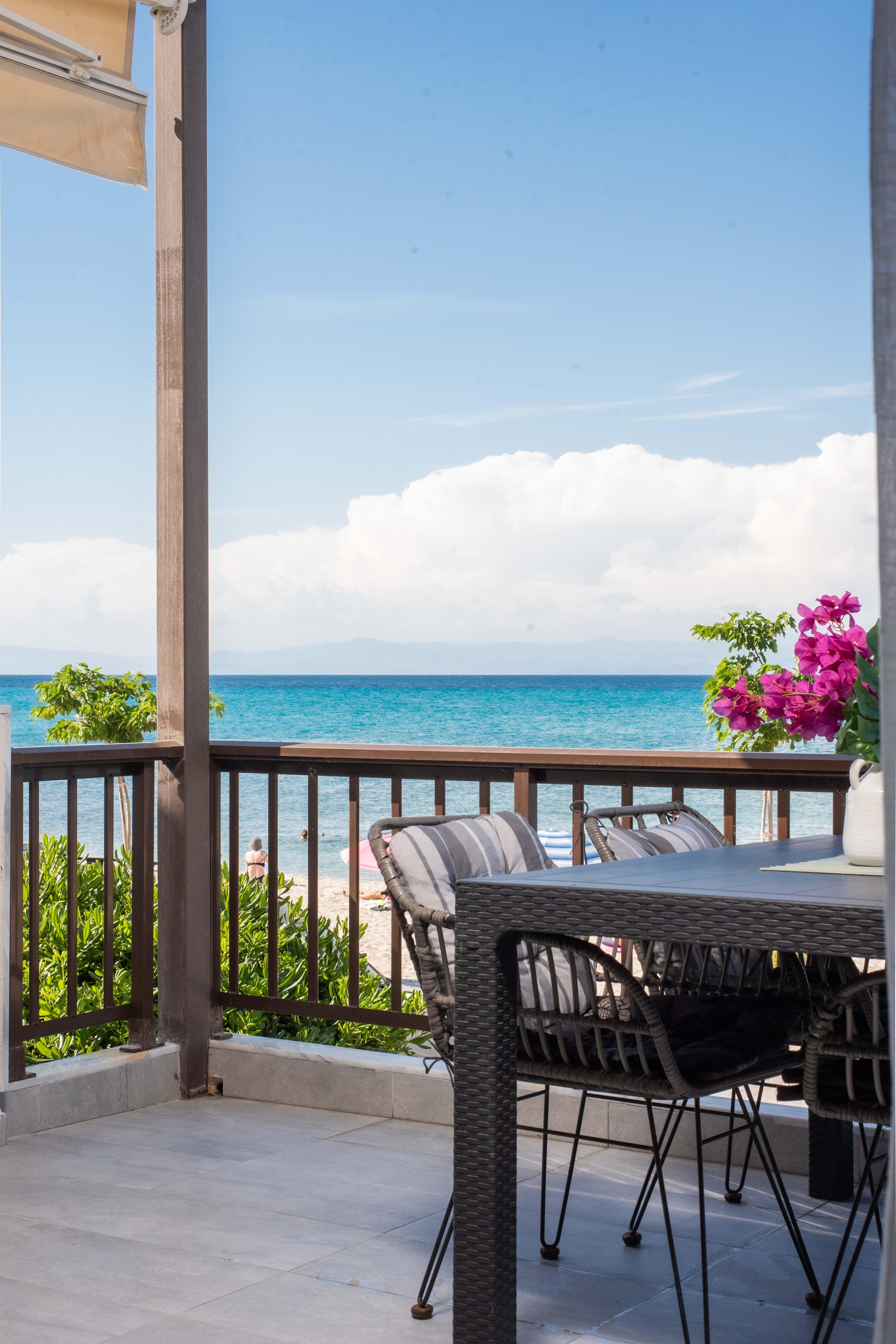 Houseloft Horizon Seafront Pefkochori