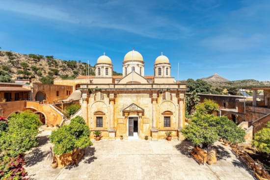 shutterstock_2079012004